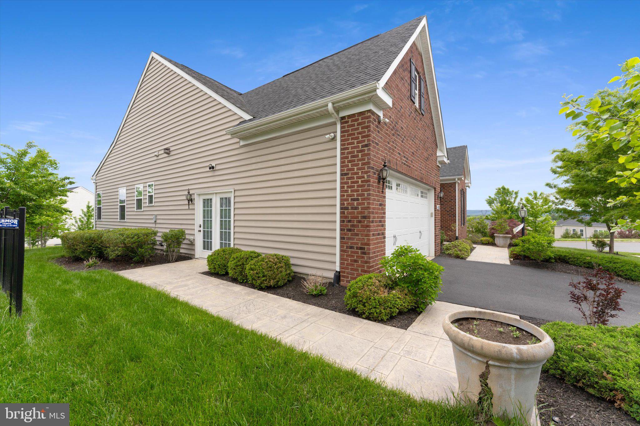 MARBURY - Residential
