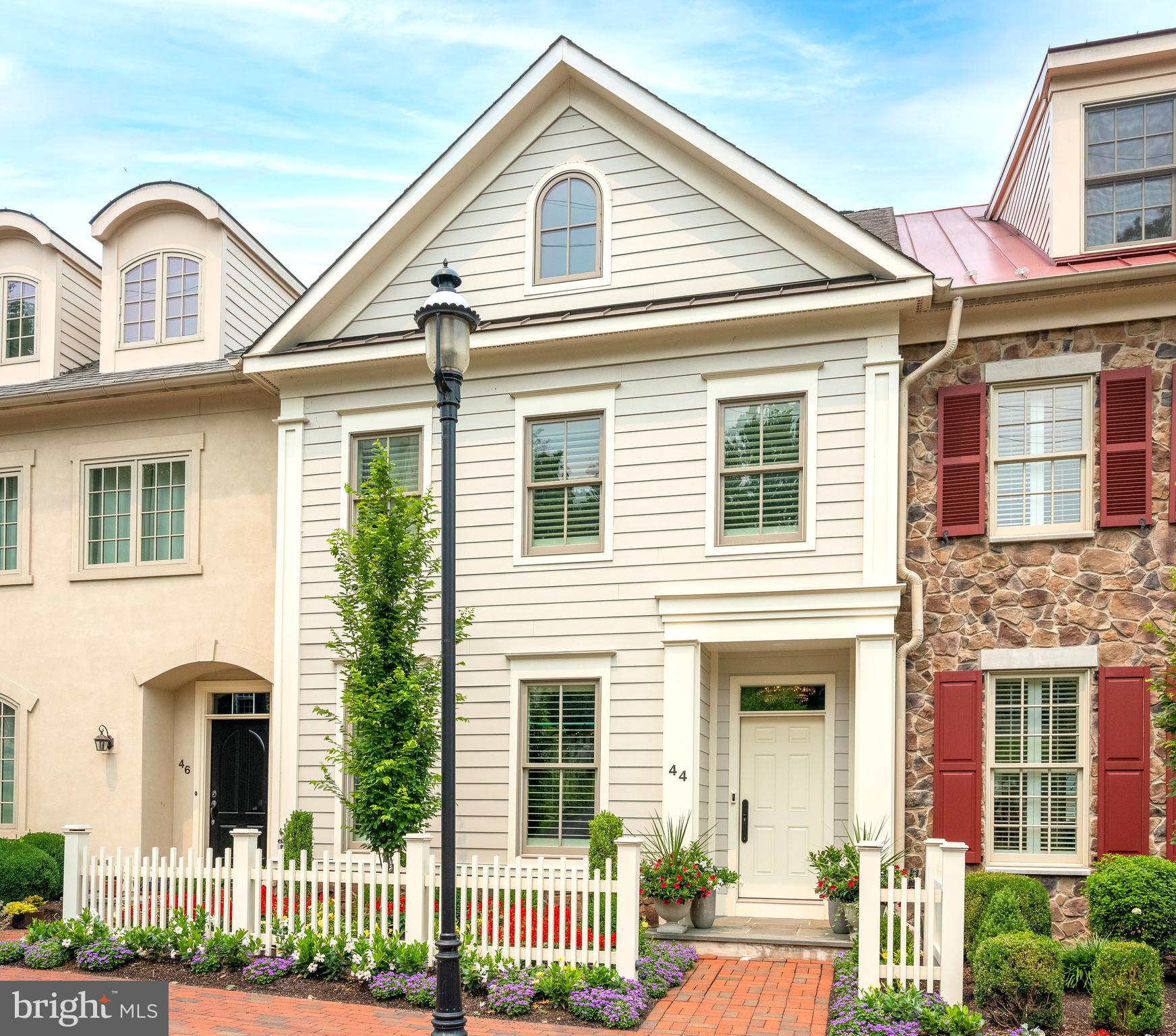 CANAL STREET - Residential