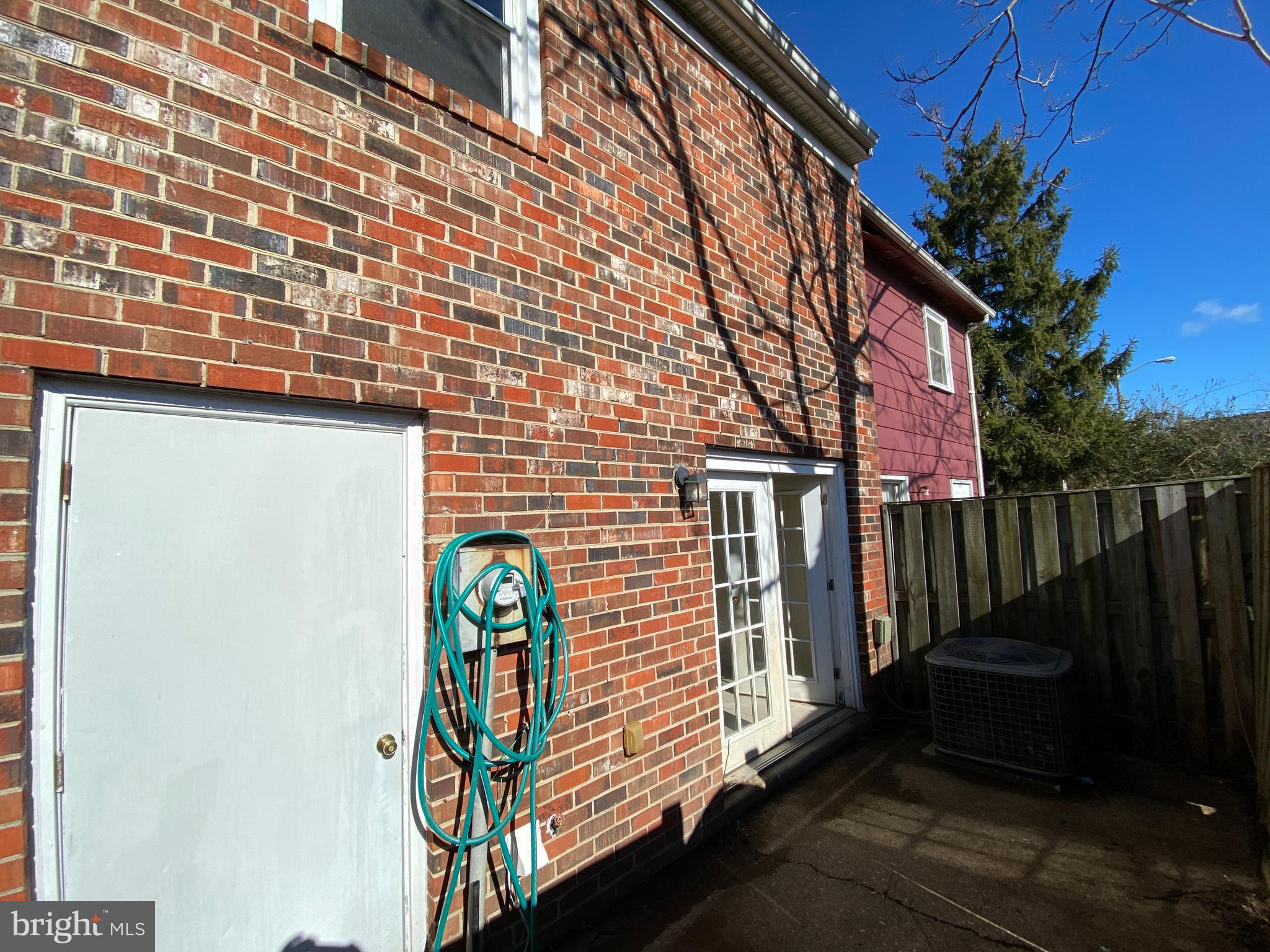 BRAGG HILL TOWNHOUSES - Residential Lease