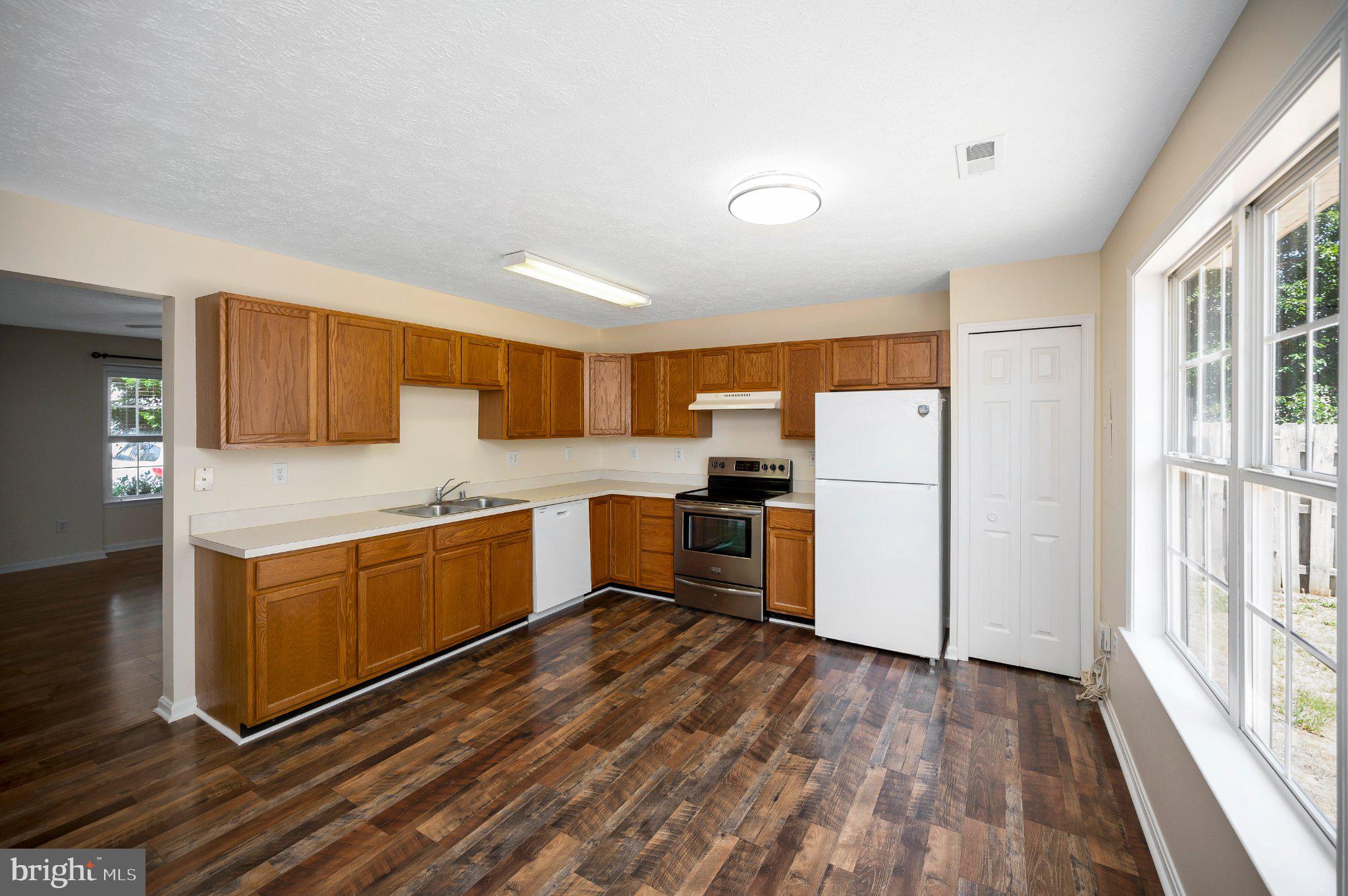 COVENTRY CREEK - Residential