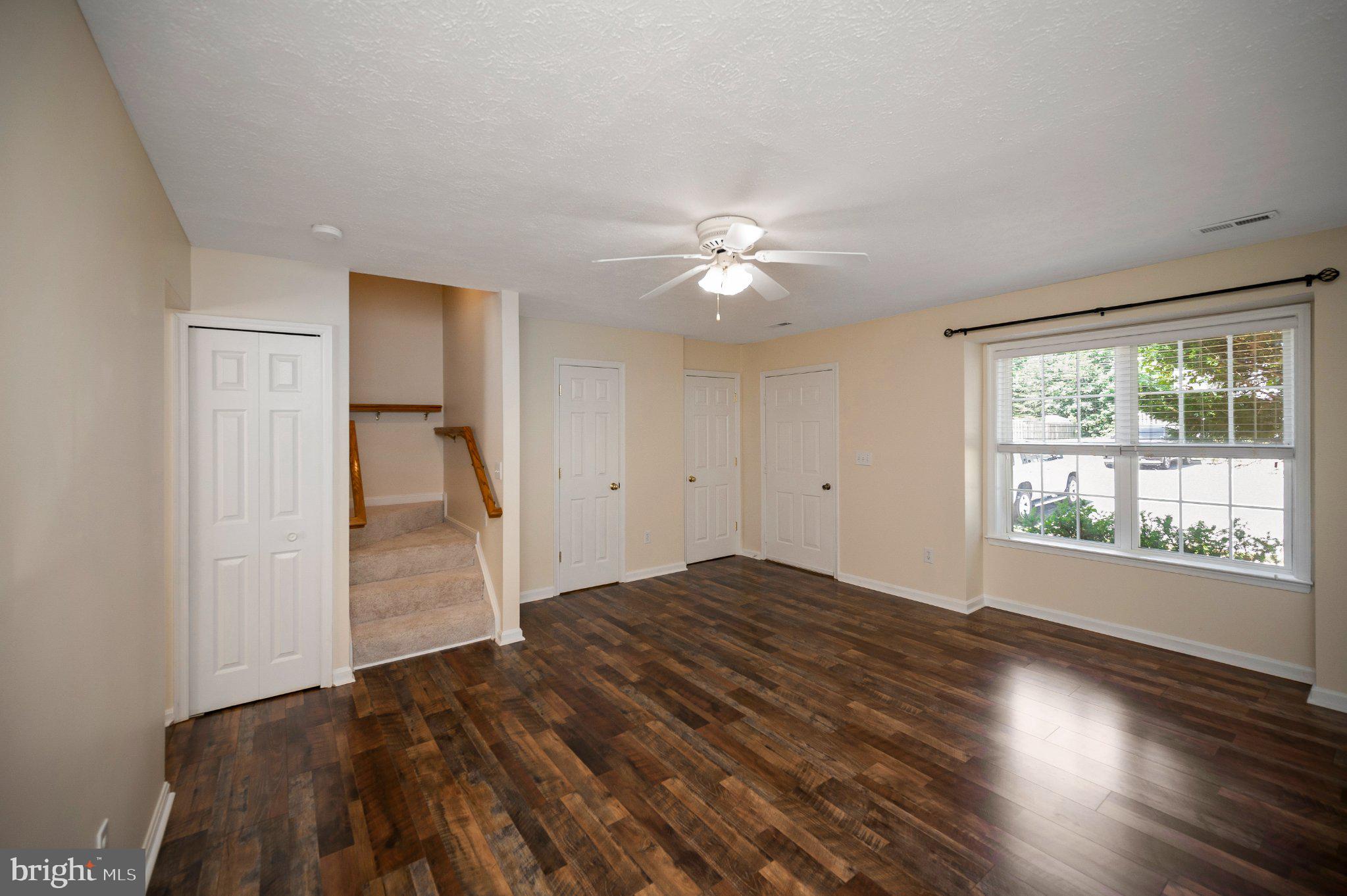 COVENTRY CREEK - Residential