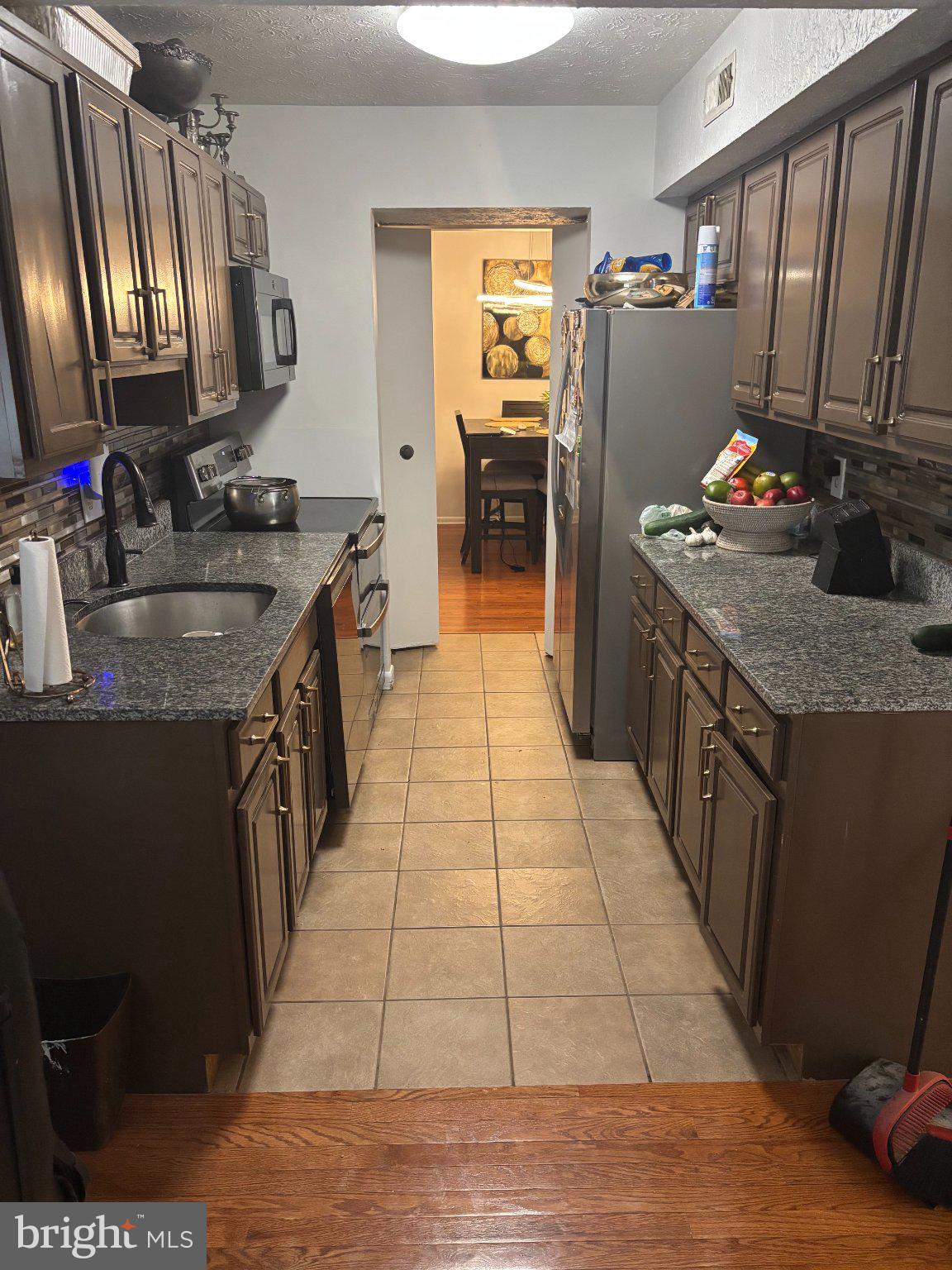 GREENBRIAR CONDO PHASE III - Residential