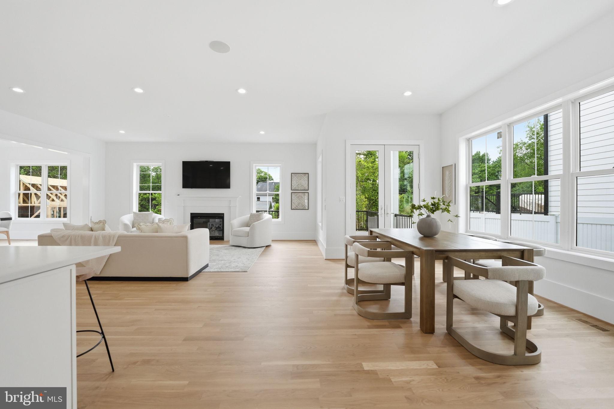 BRANDON VILLAGE - Residential