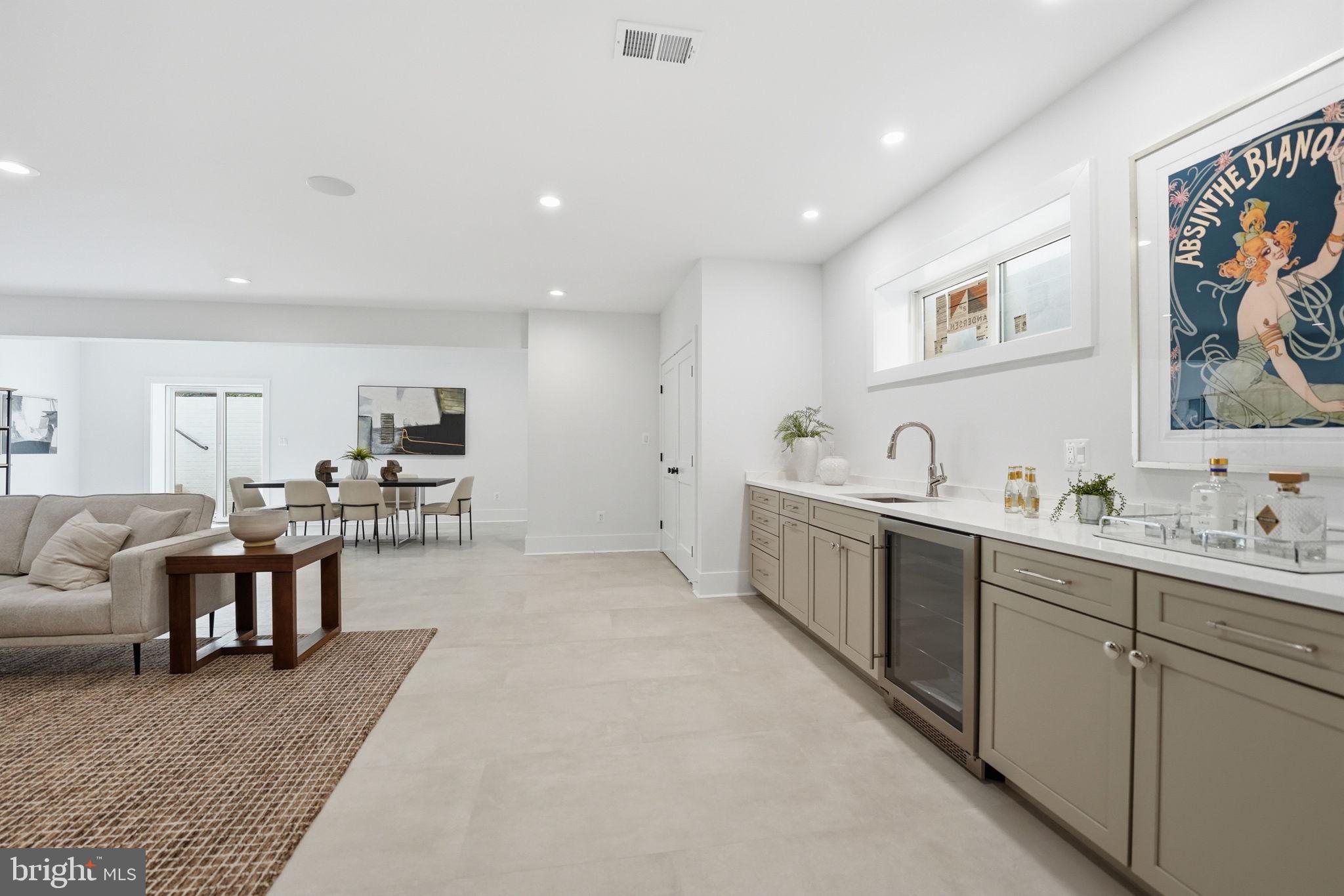 BRANDON VILLAGE - Residential