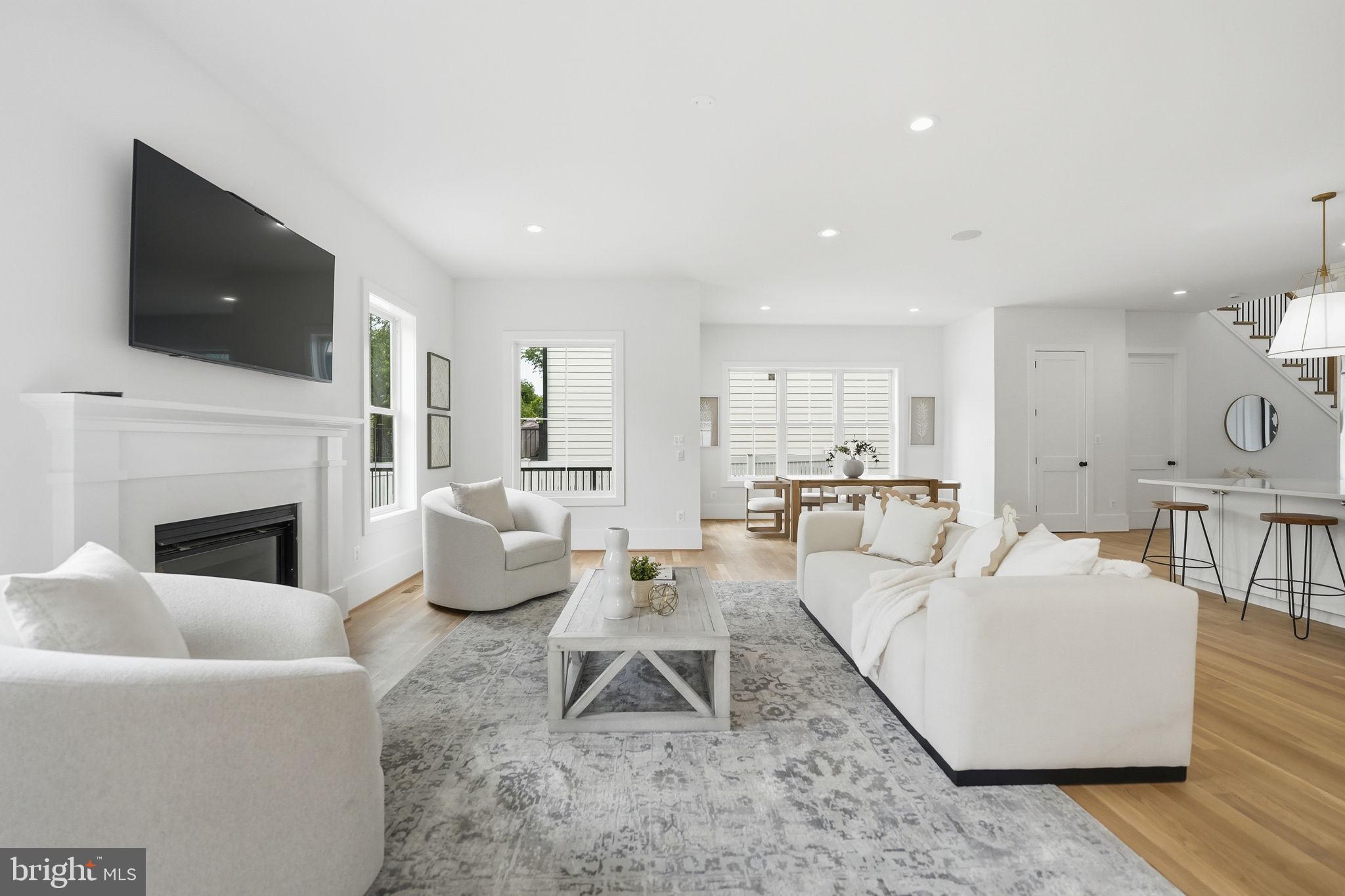 BRANDON VILLAGE - Residential