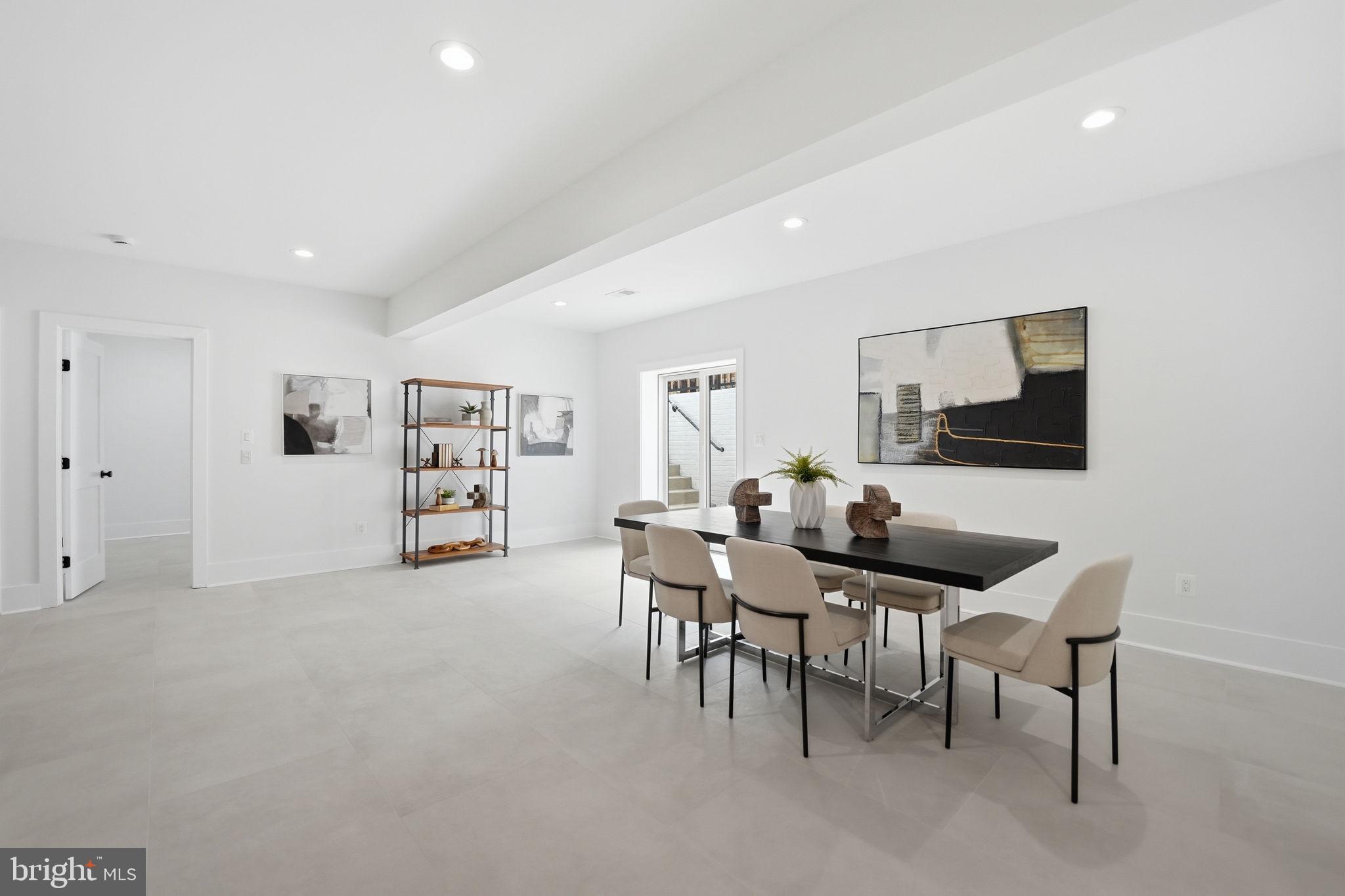 BRANDON VILLAGE - Residential