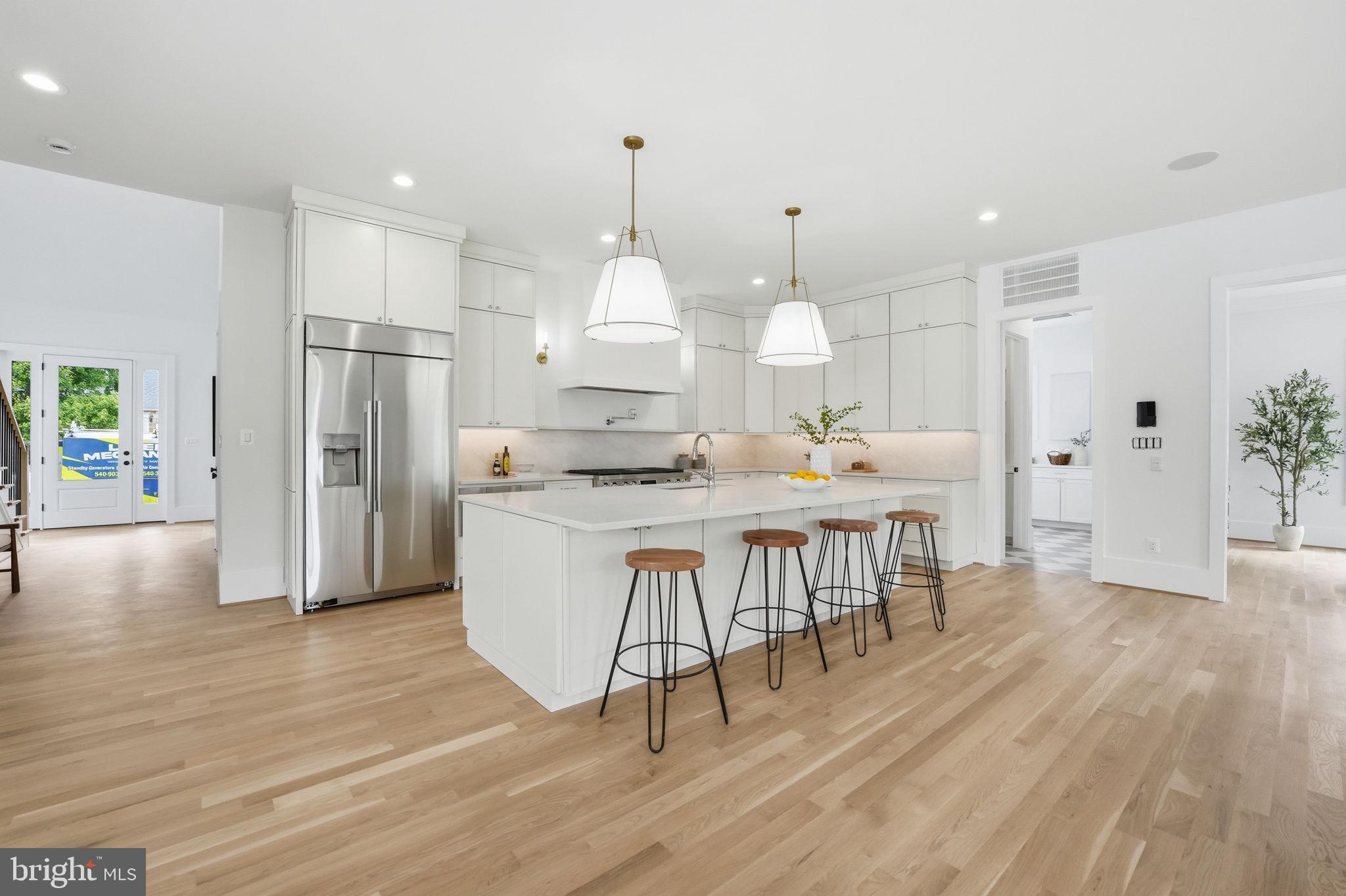 BRANDON VILLAGE - Residential