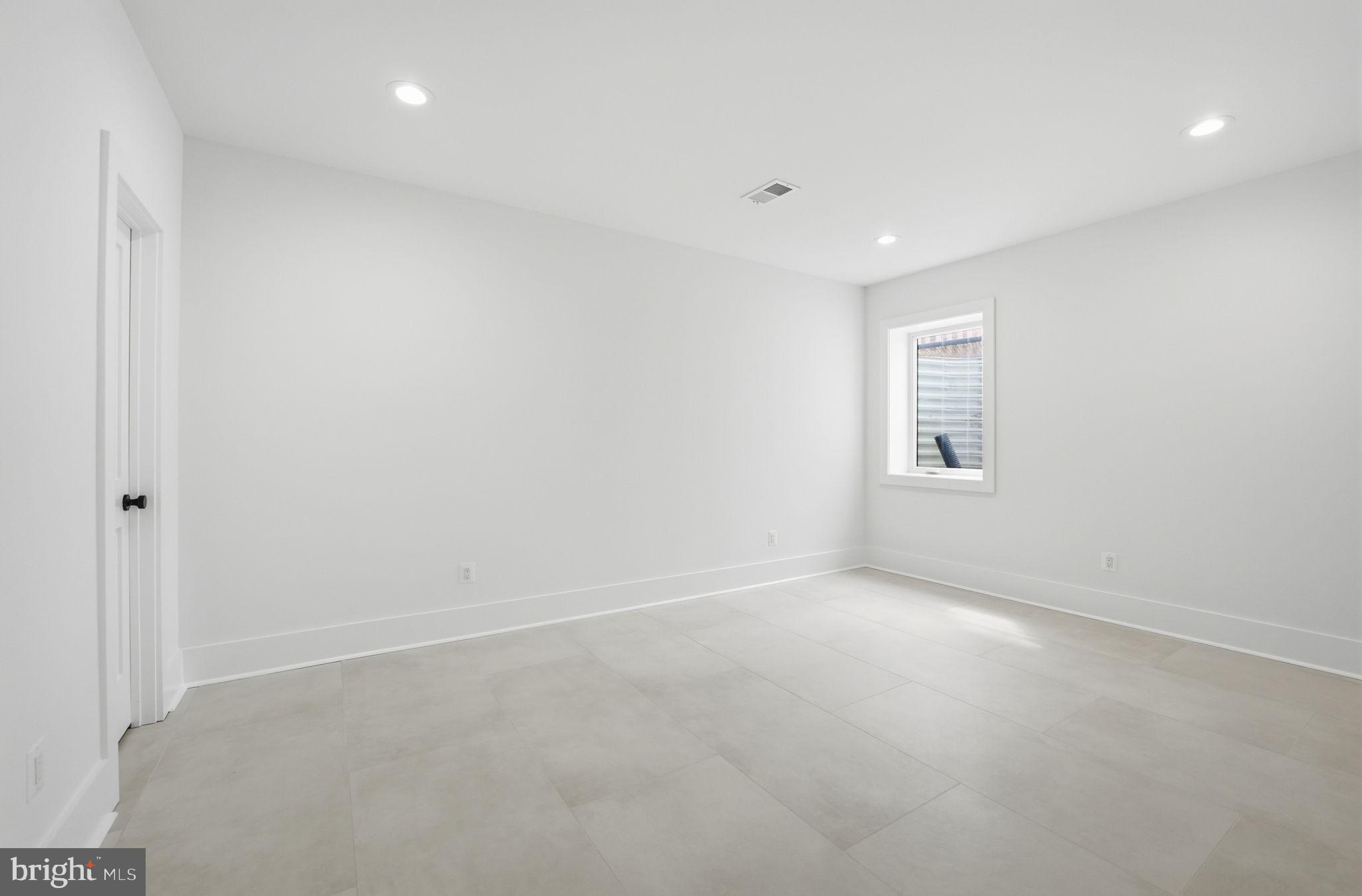 BRANDON VILLAGE - Residential