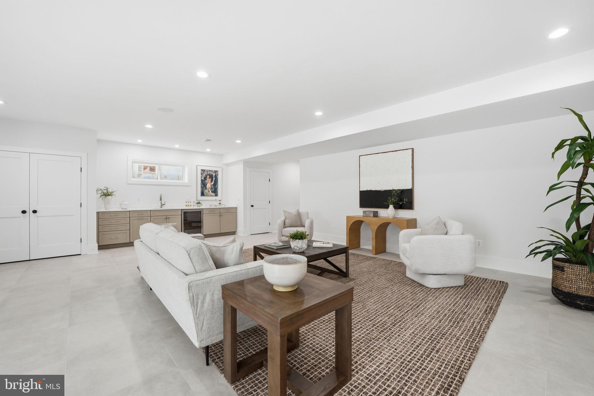 BRANDON VILLAGE - Residential