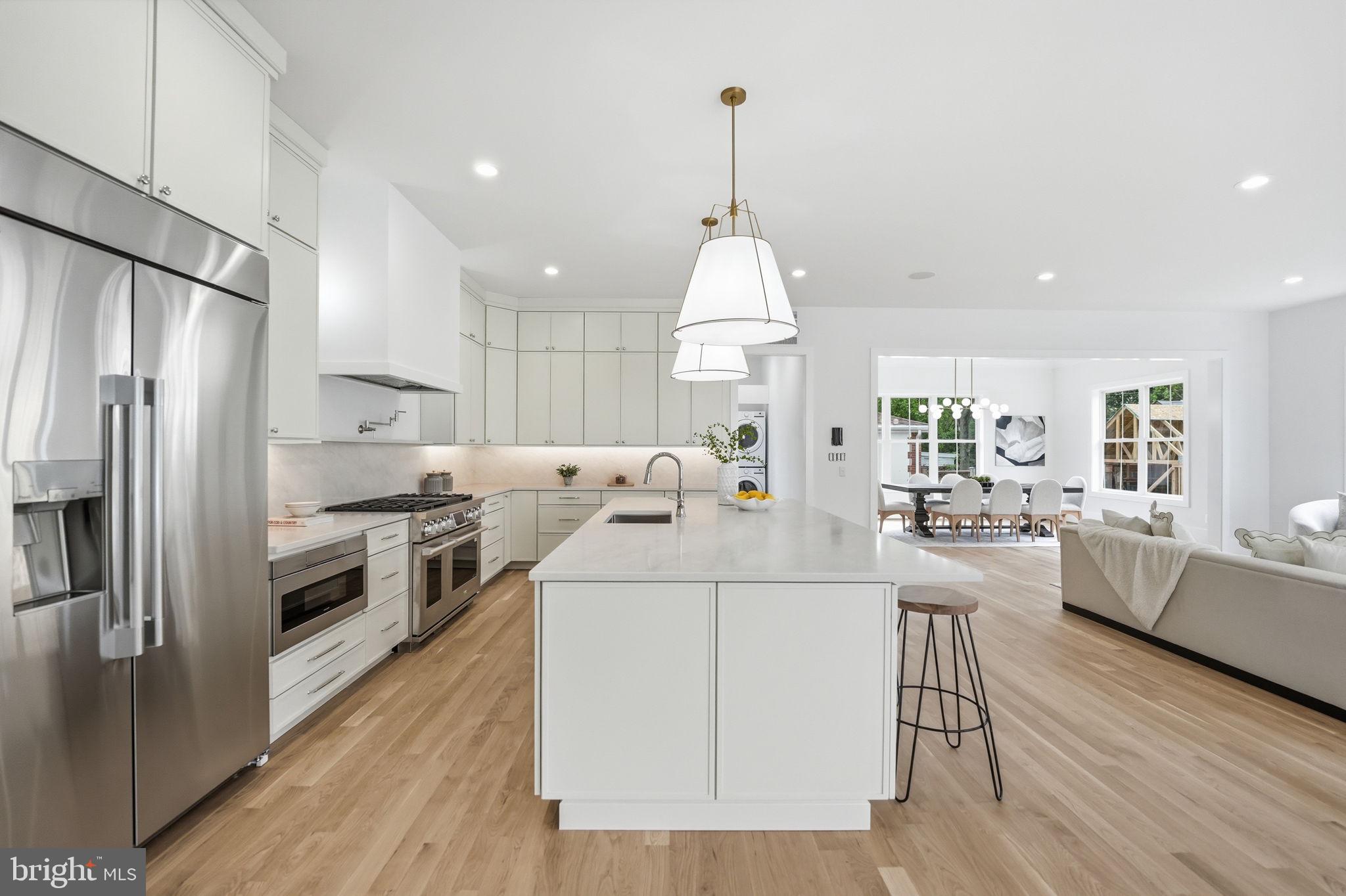 BRANDON VILLAGE - Residential