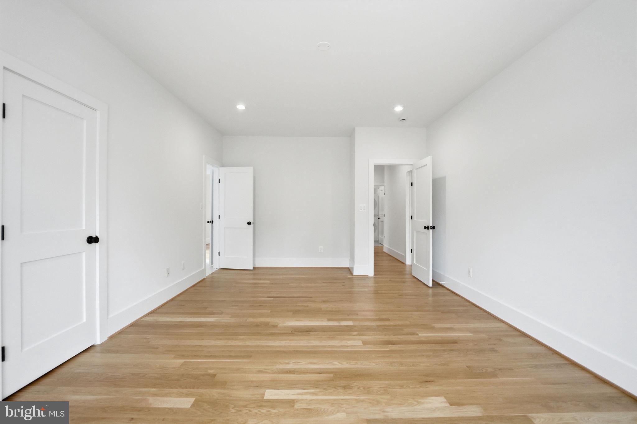 BRANDON VILLAGE - Residential