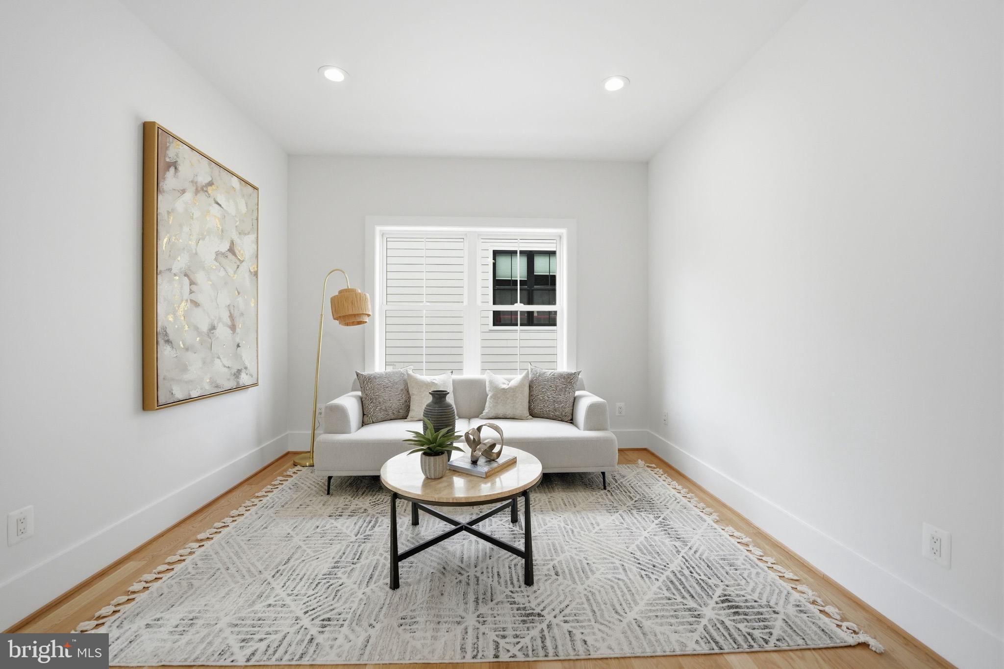 BRANDON VILLAGE - Residential
