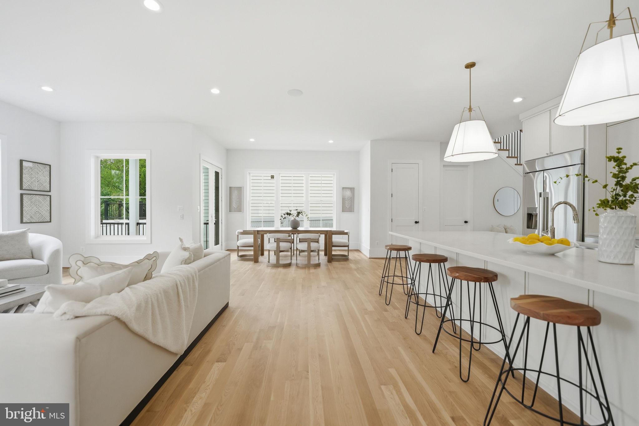 BRANDON VILLAGE - Residential