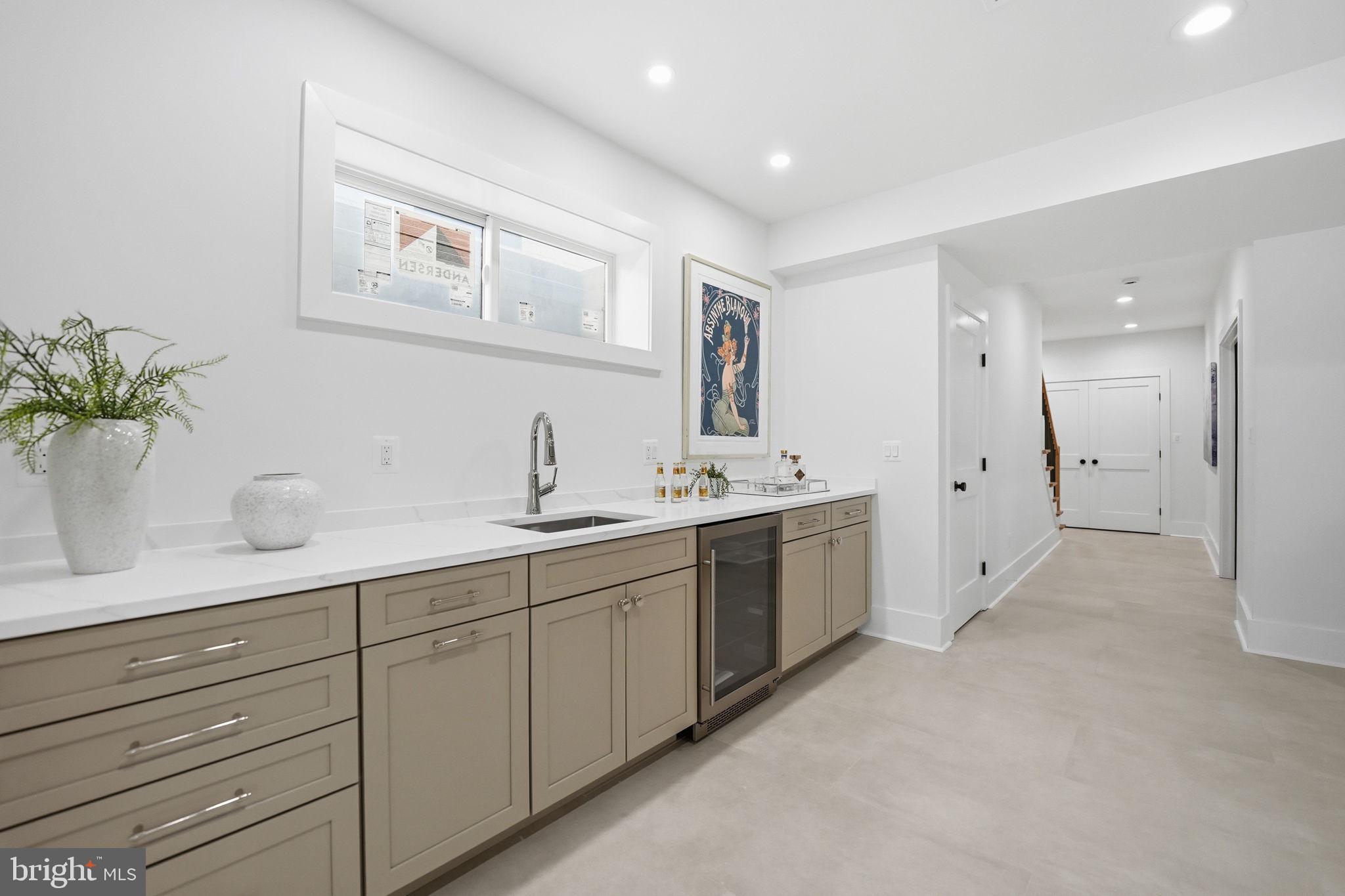 BRANDON VILLAGE - Residential