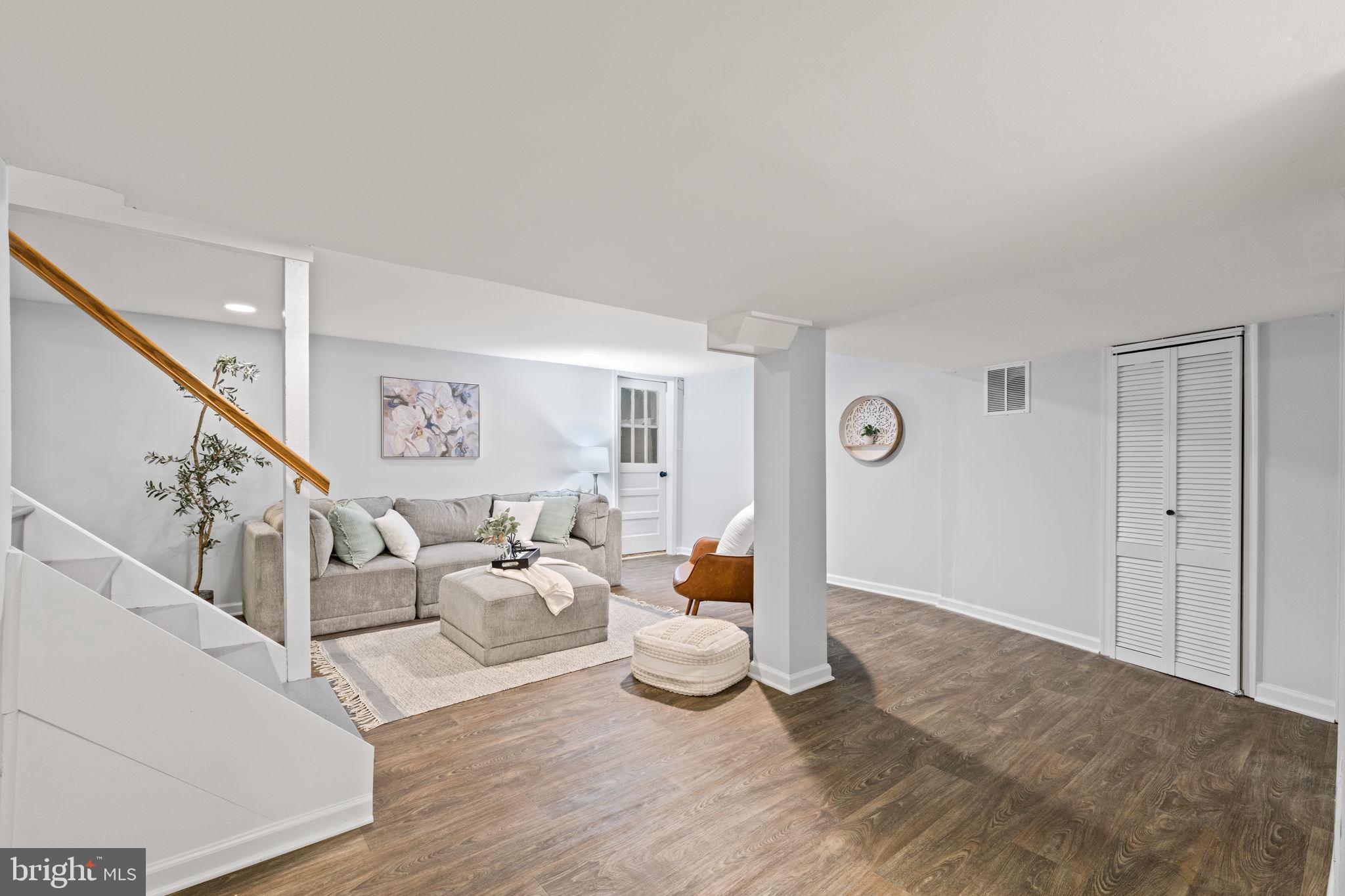 CLAREMONT - Residential