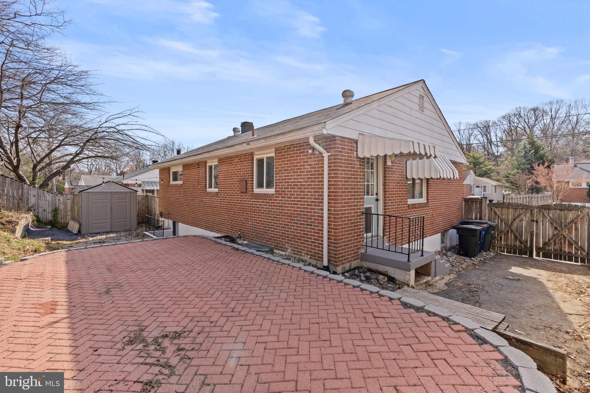 CLAREMONT - Residential