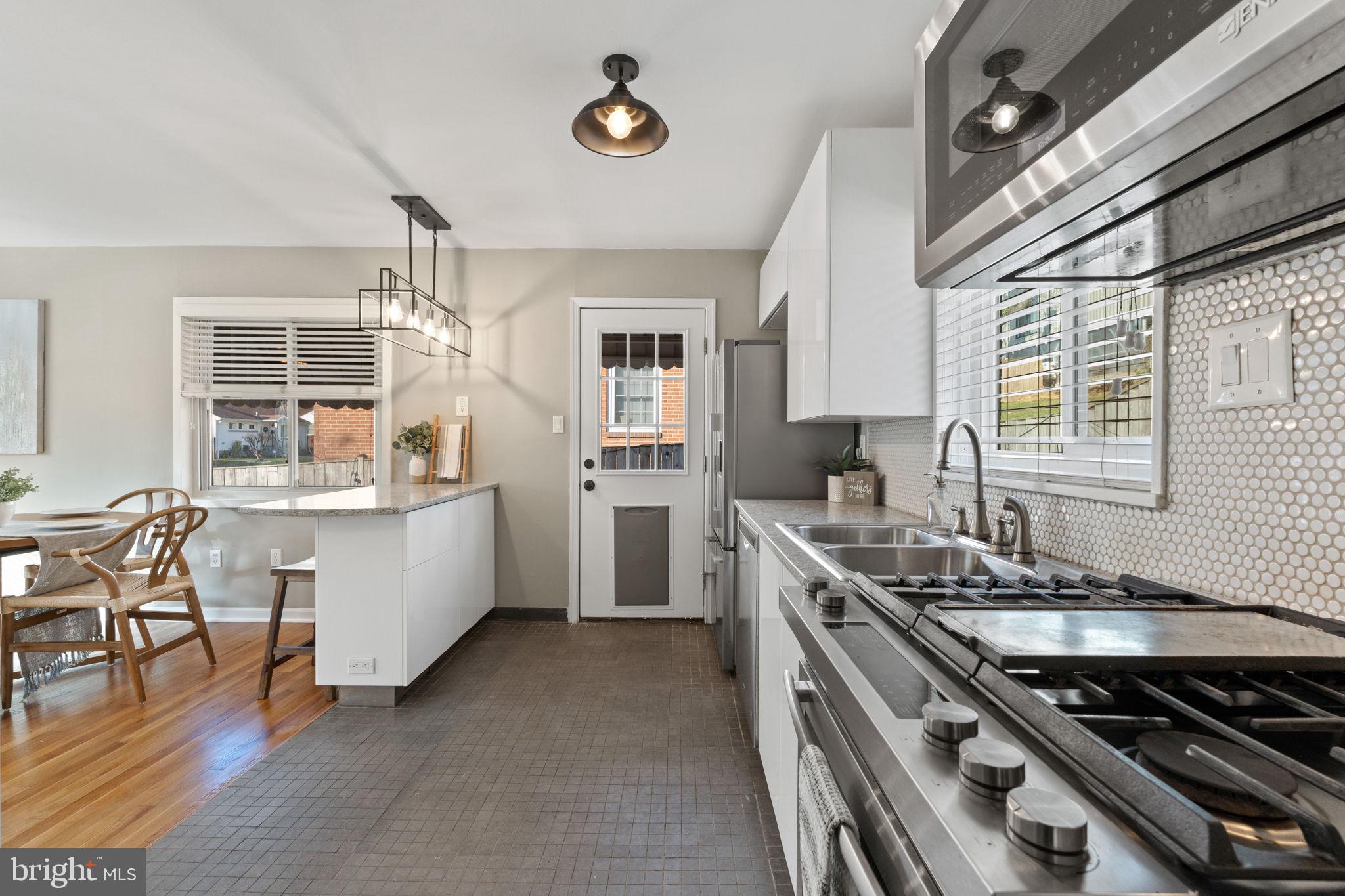 CLAREMONT - Residential