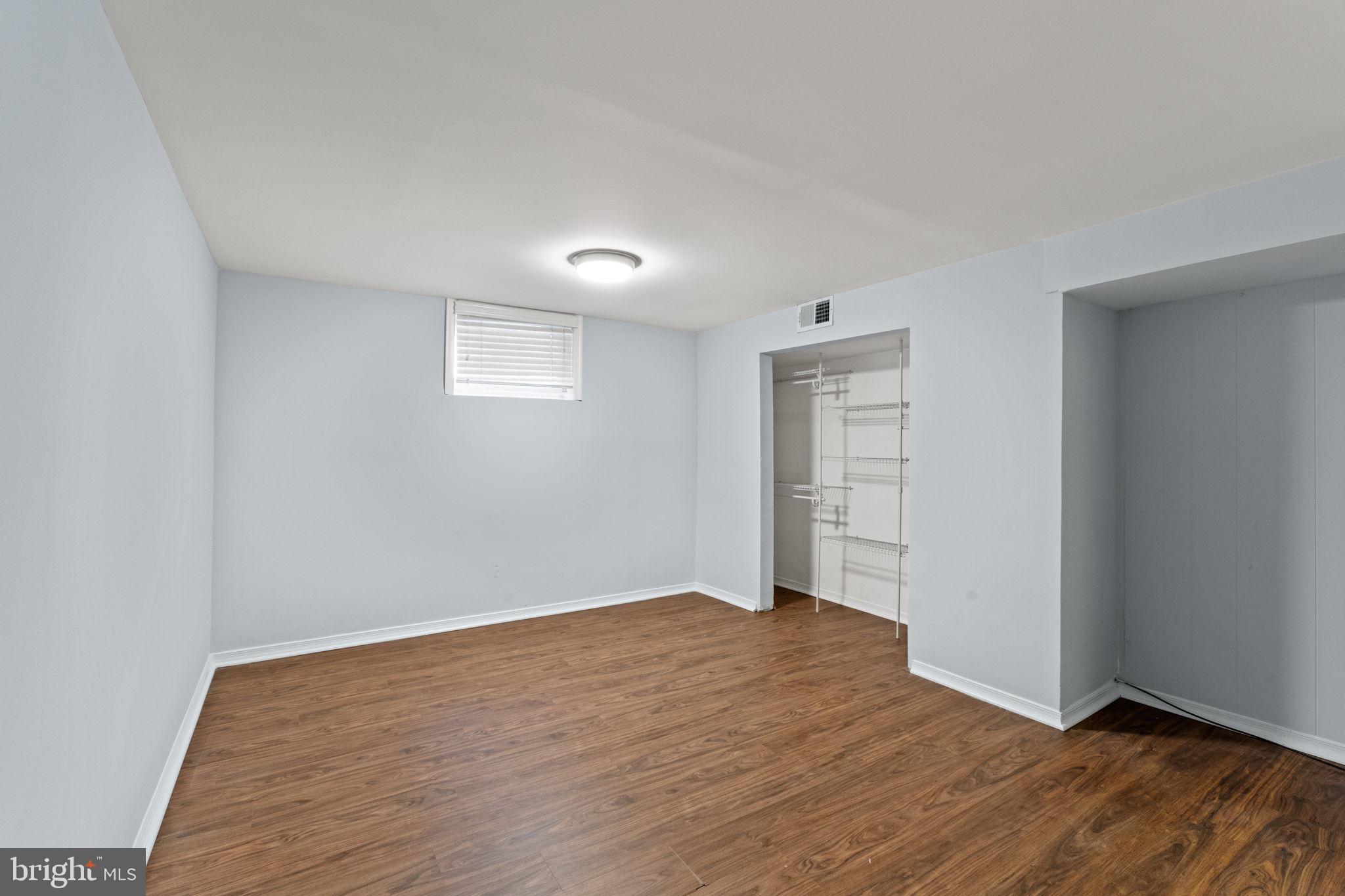 CLAREMONT - Residential