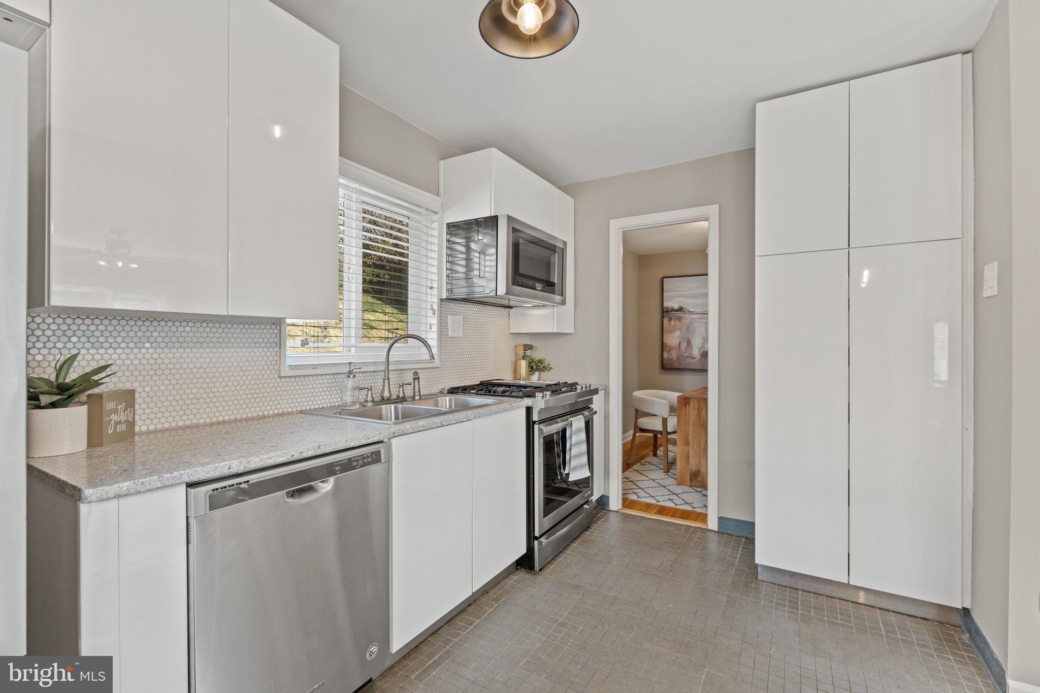 CLAREMONT - Residential