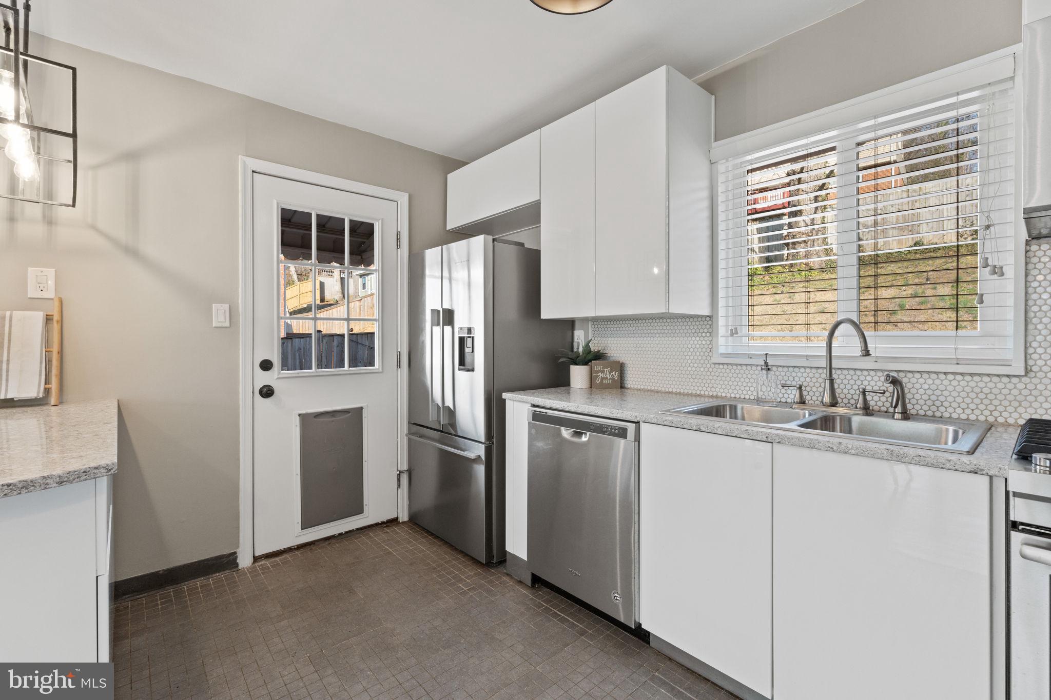 CLAREMONT - Residential