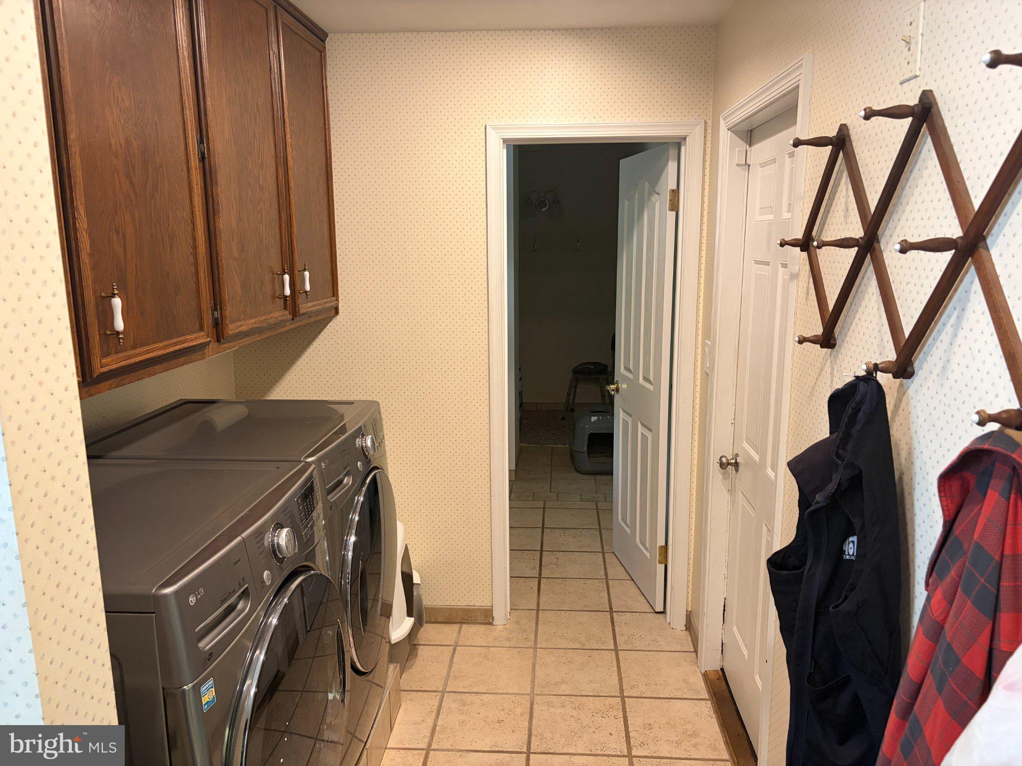 WHITE ROCK ACRES - Residential