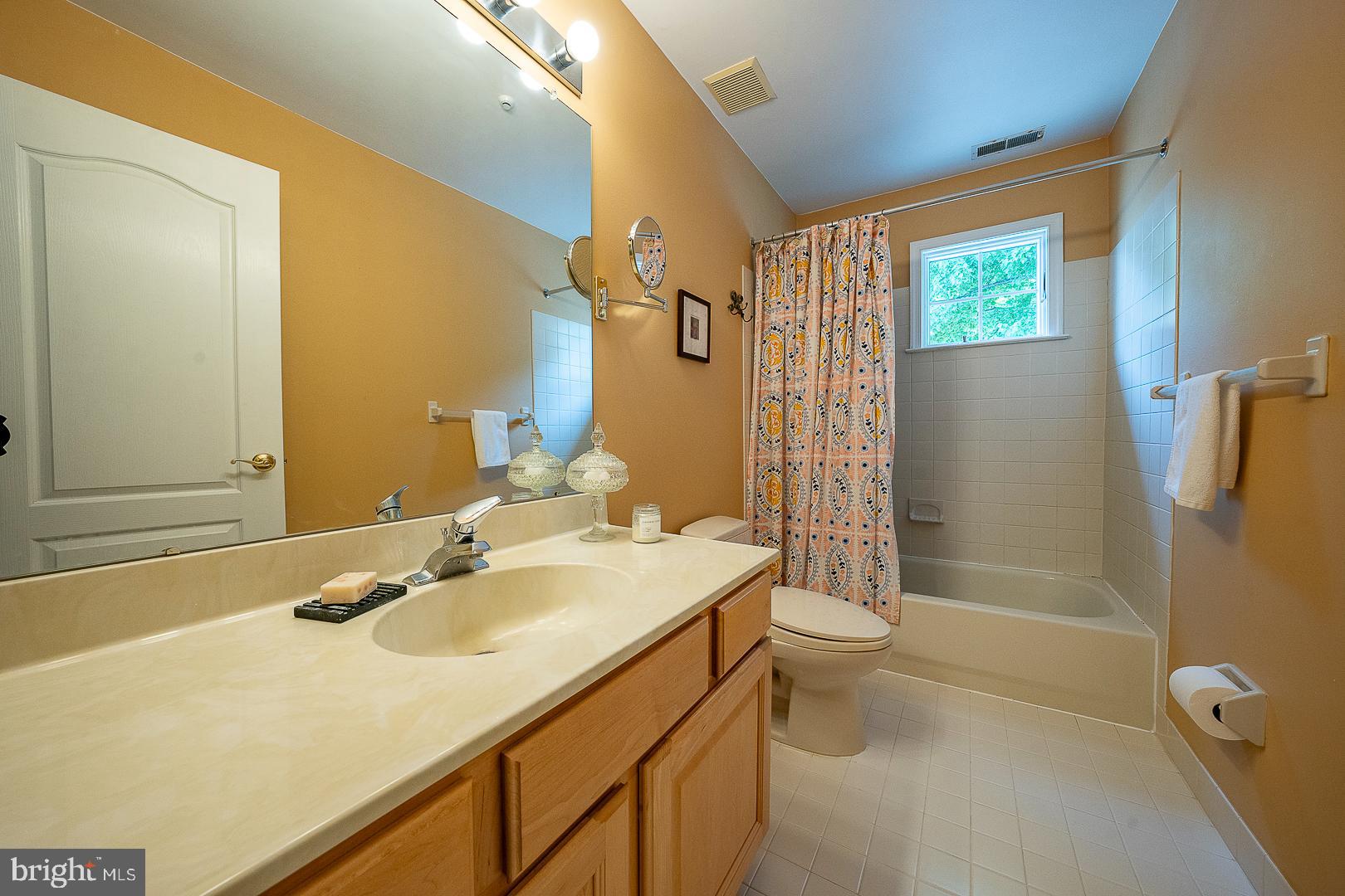 MERION HILL - Residential