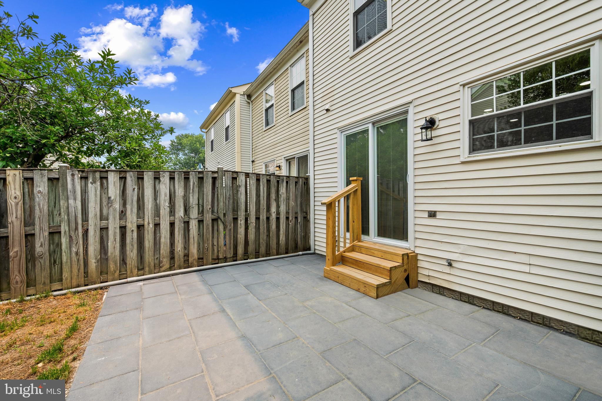 HALLOWELL - Residential