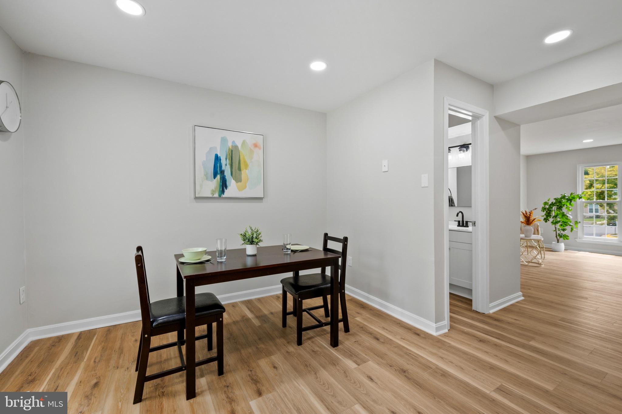 HALLOWELL - Residential