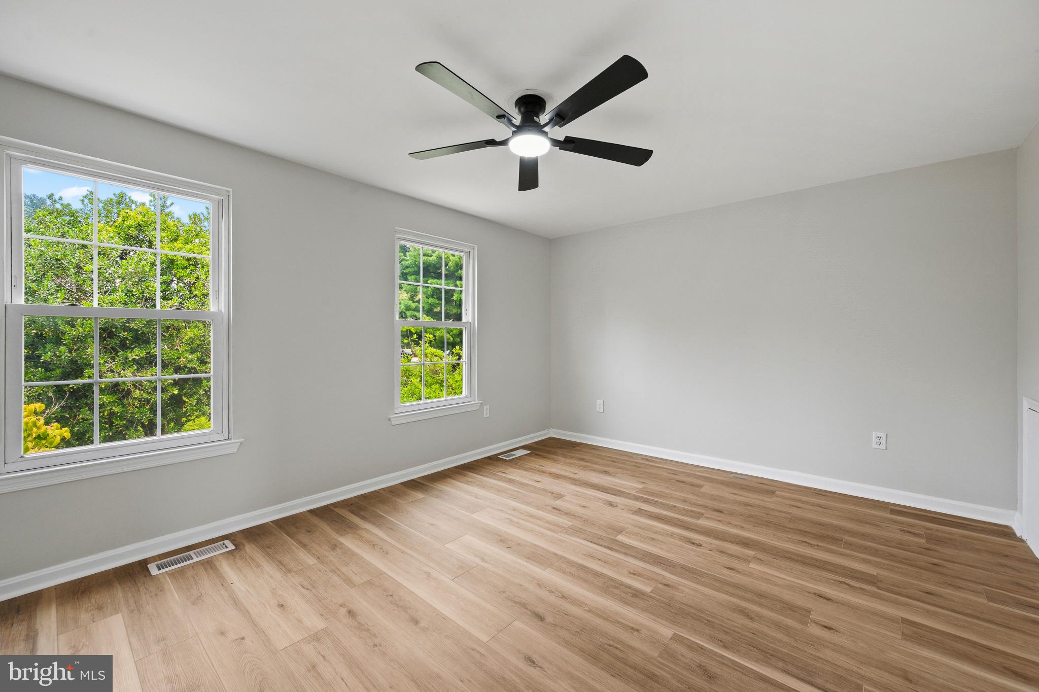 HALLOWELL - Residential