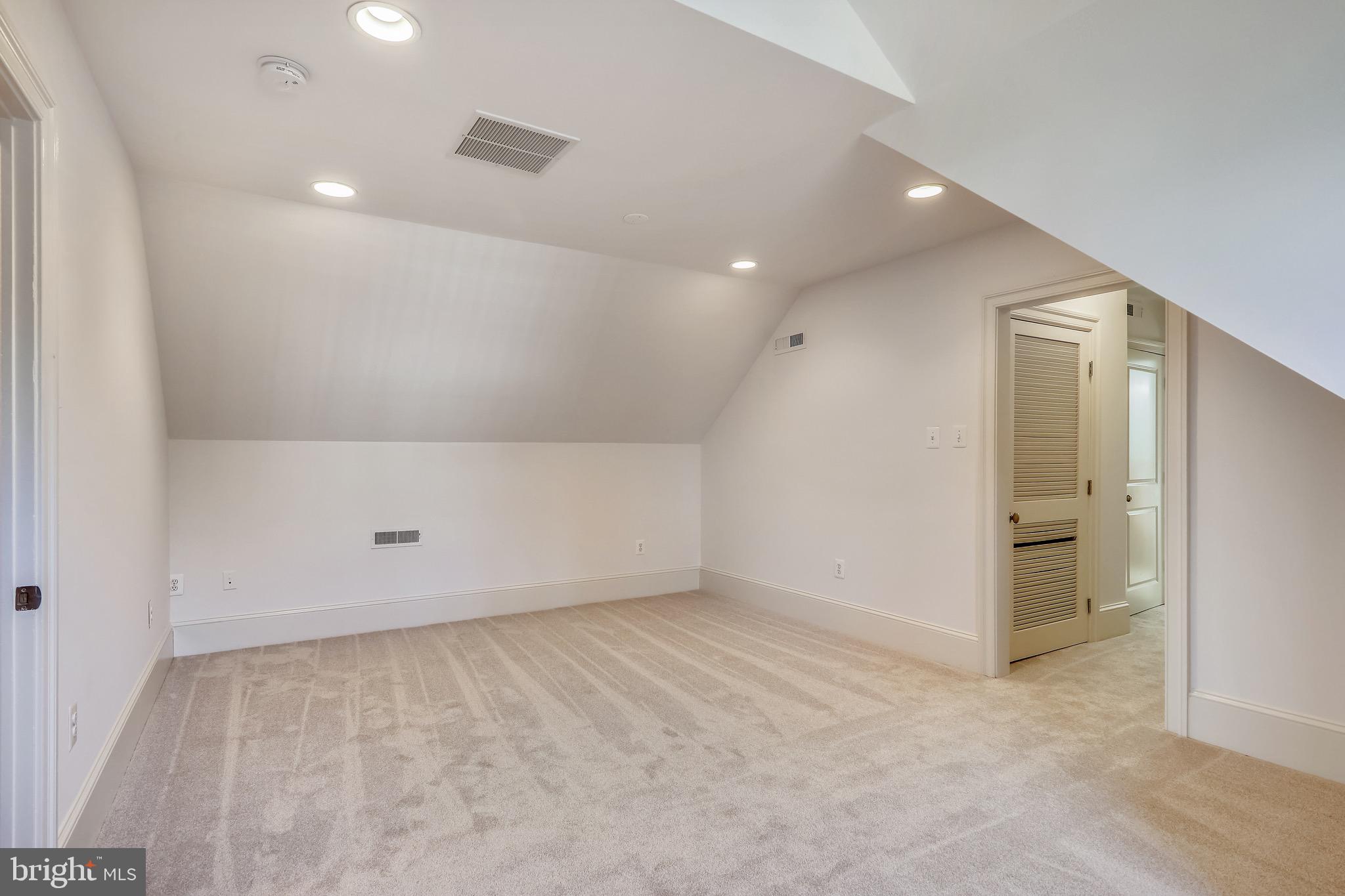 CHEVY CHASE MANOR - Residential