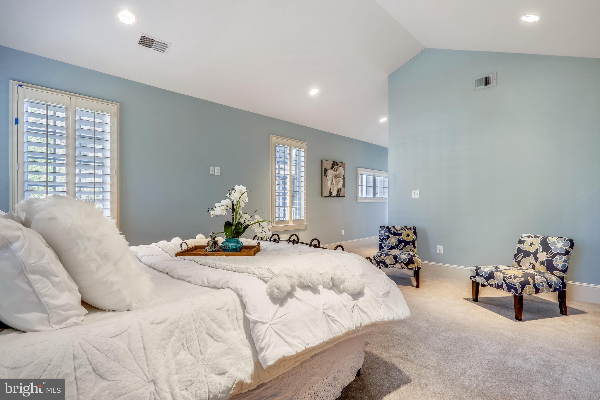 CHEVY CHASE MANOR - Residential