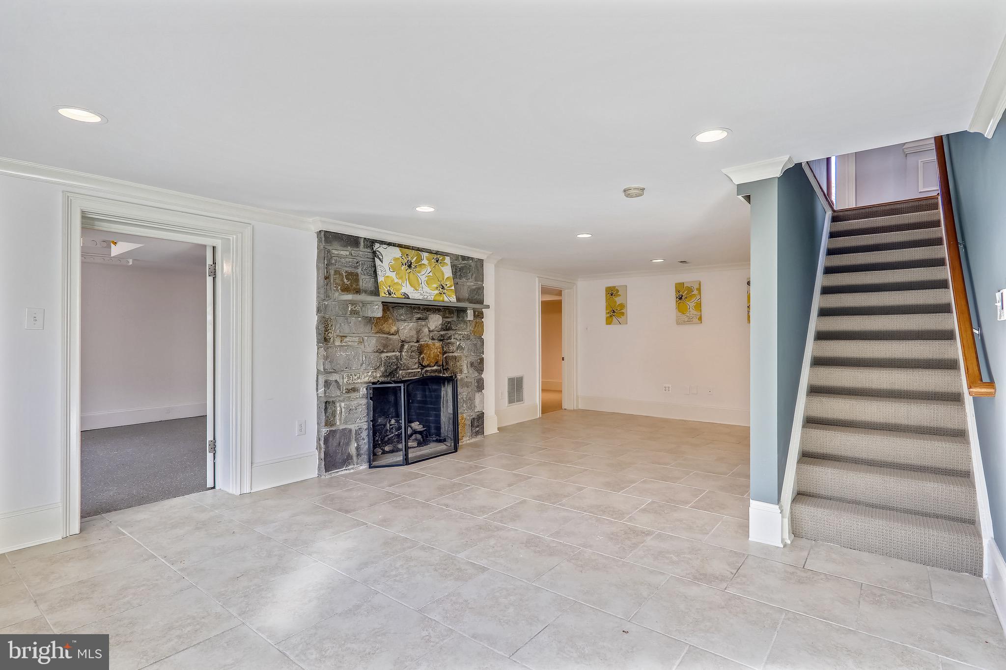 CHEVY CHASE MANOR - Residential