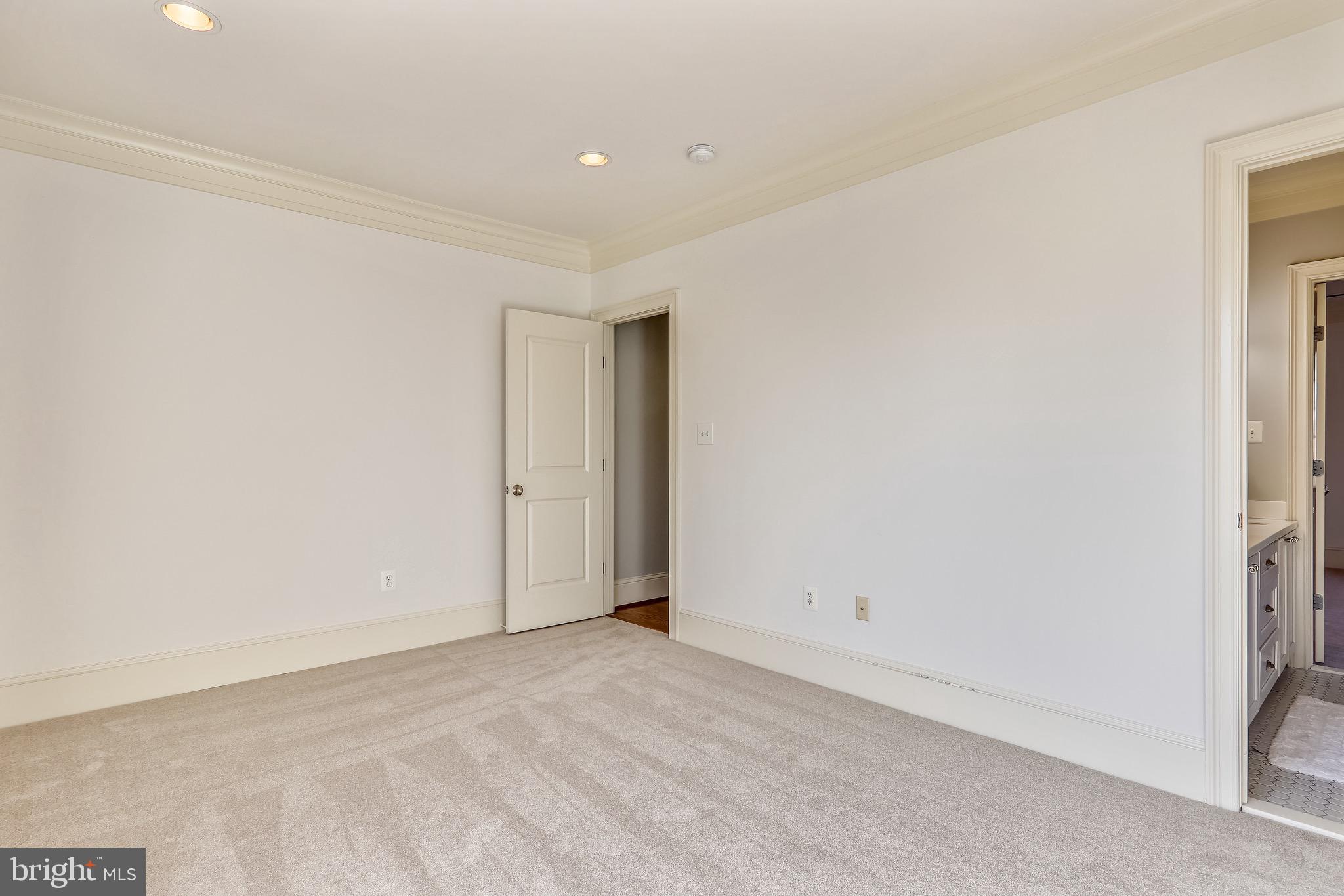 CHEVY CHASE MANOR - Residential