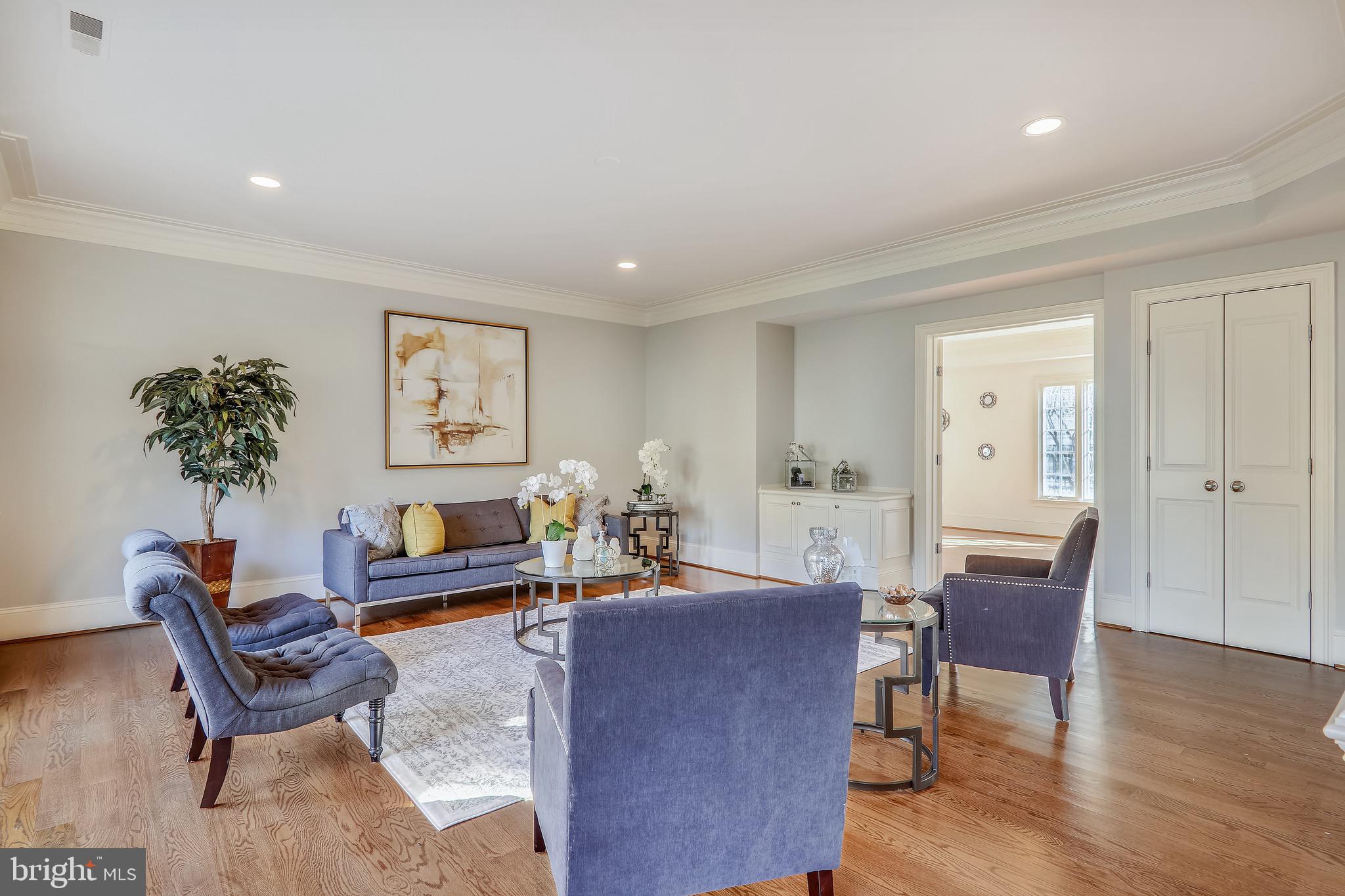 CHEVY CHASE MANOR - Residential