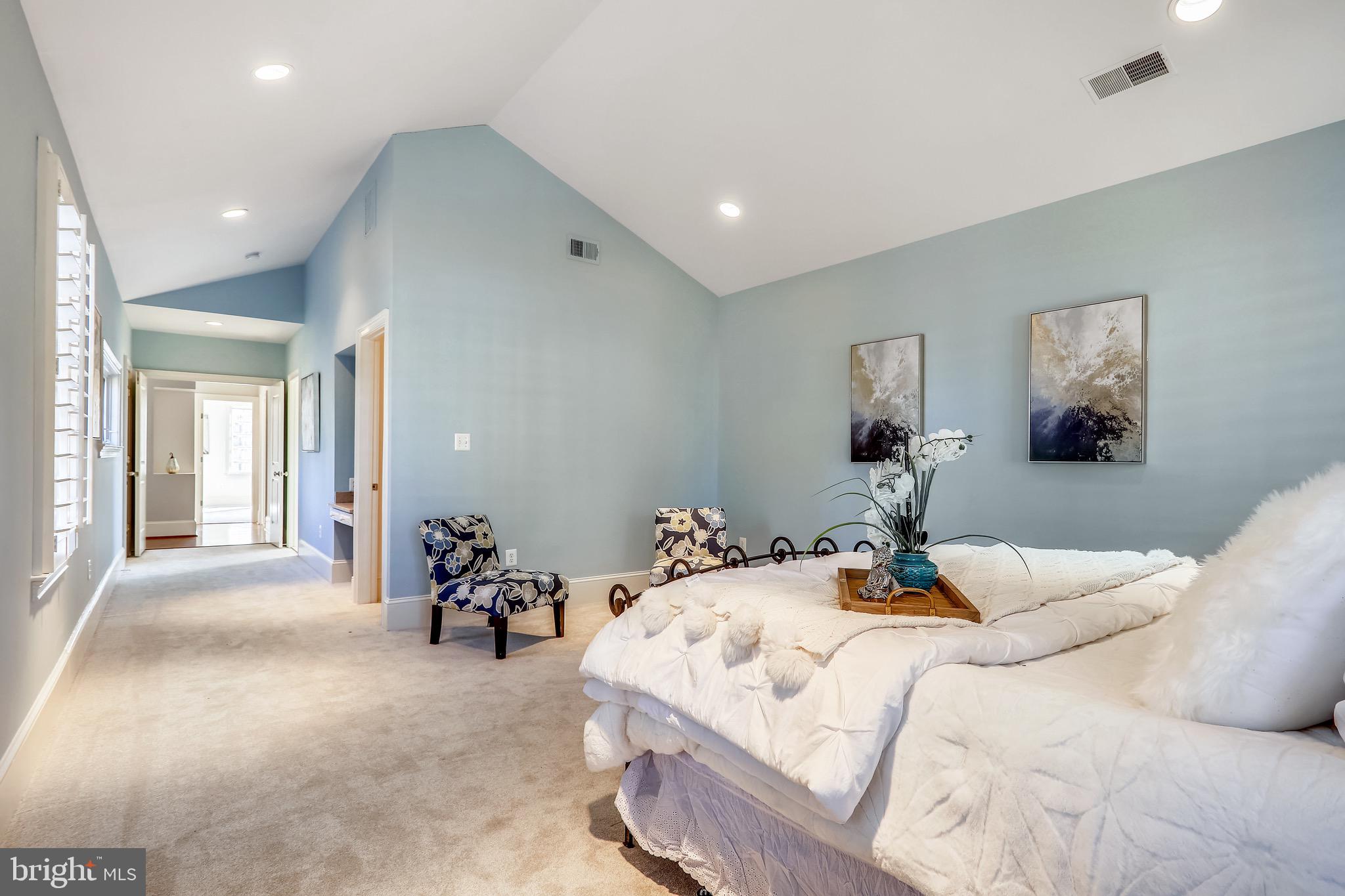 CHEVY CHASE MANOR - Residential