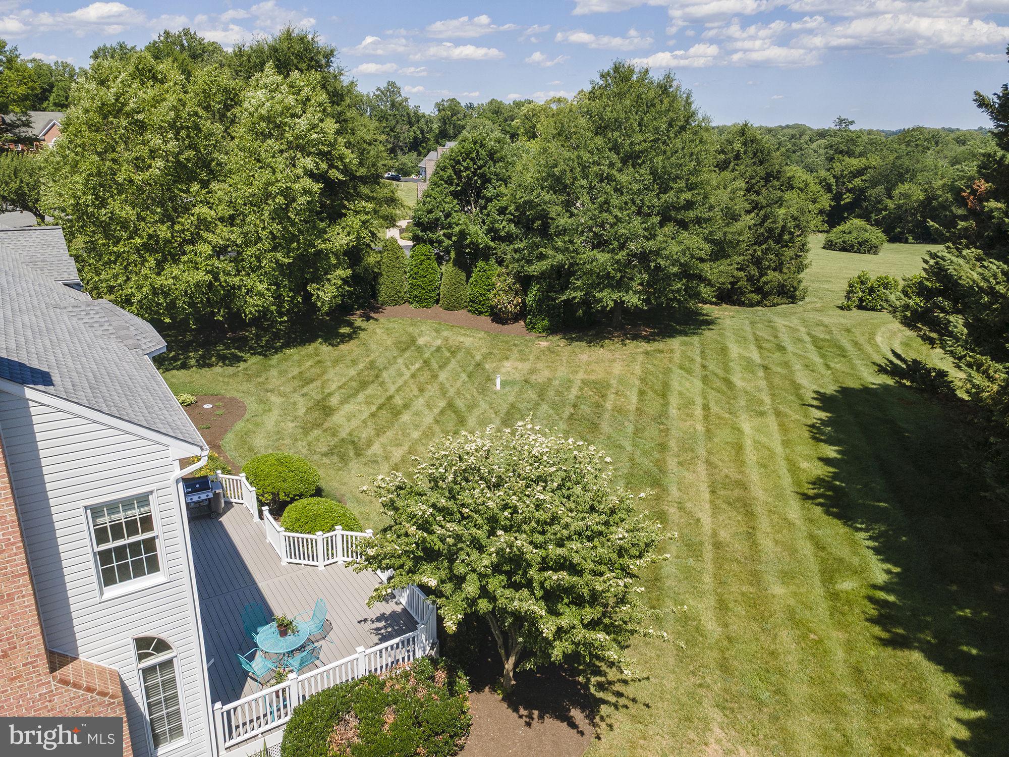 LA VISTA MANOR - Residential