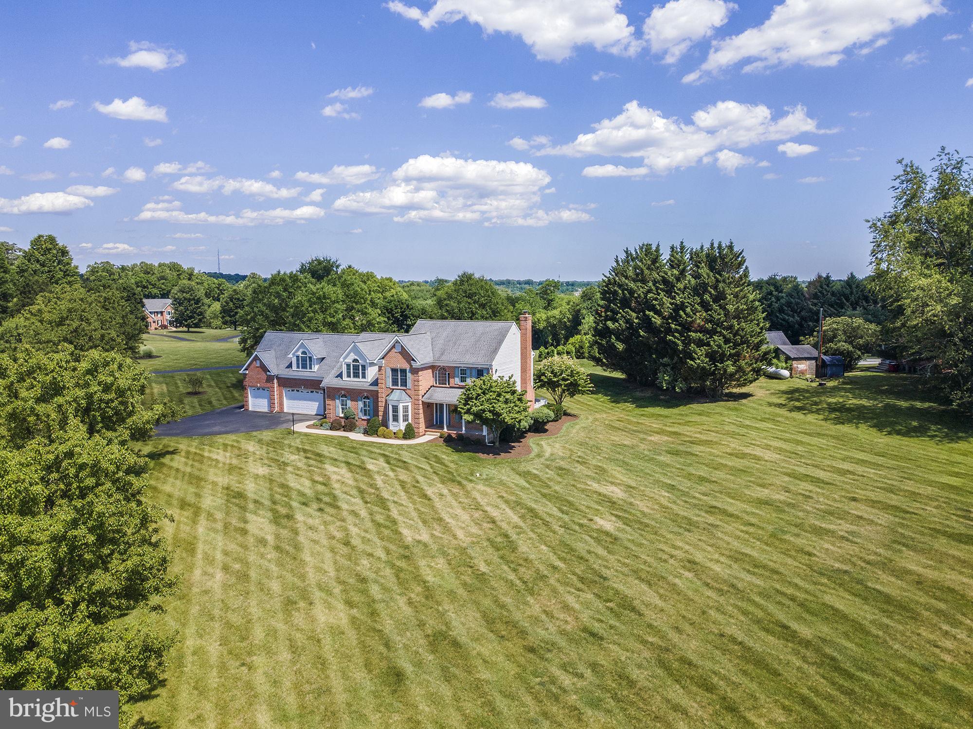 LA VISTA MANOR - Residential
