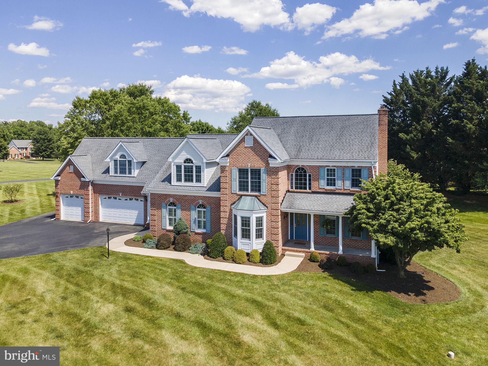 LA VISTA MANOR - Residential