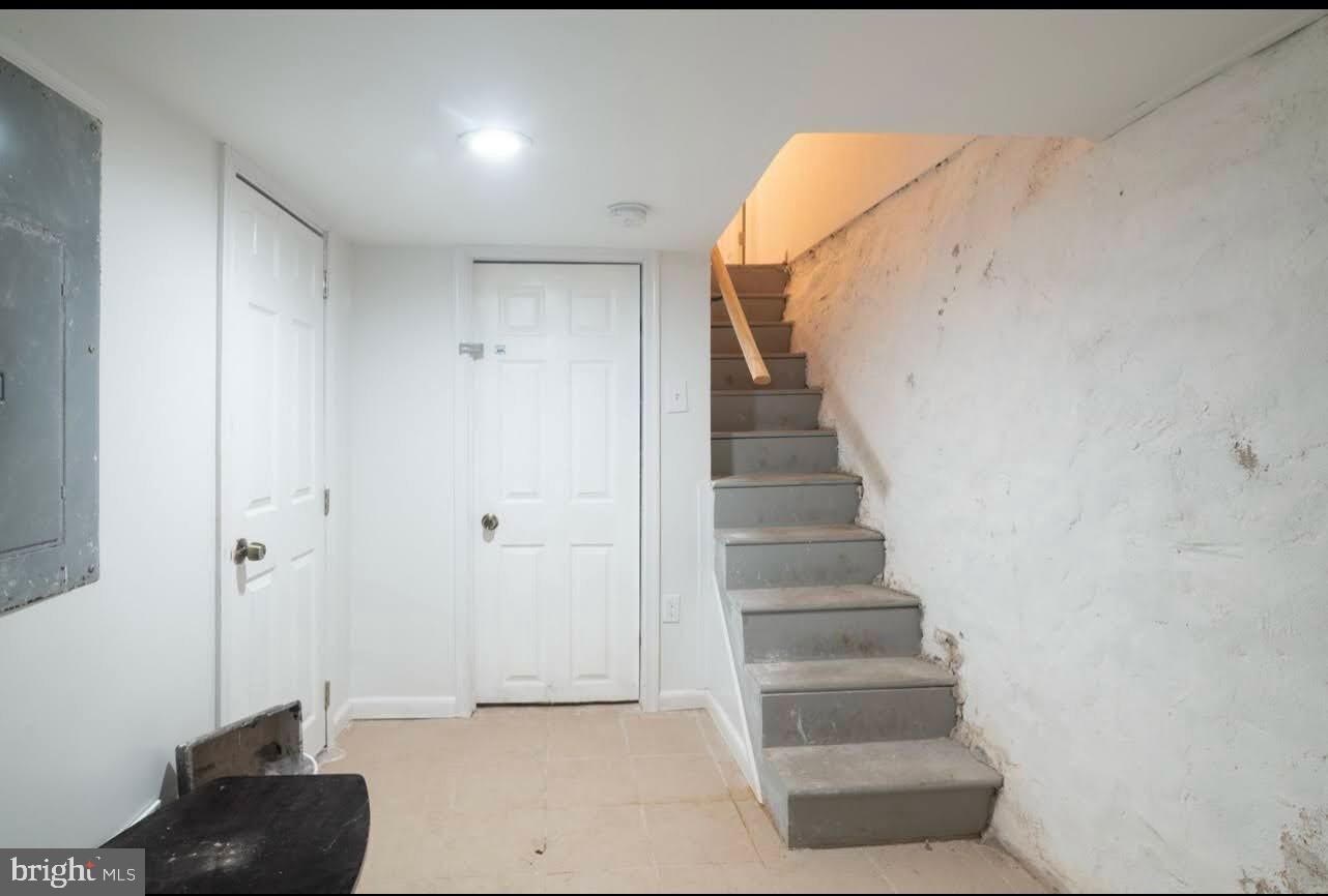 PHILADELPHIA (NORTHEAST) - Residential