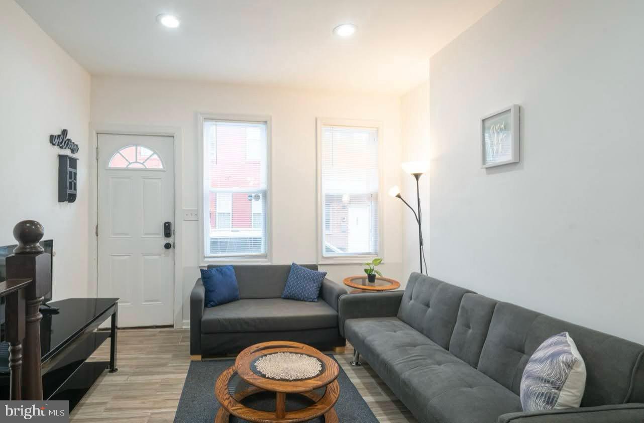 PHILADELPHIA (NORTHEAST) - Residential