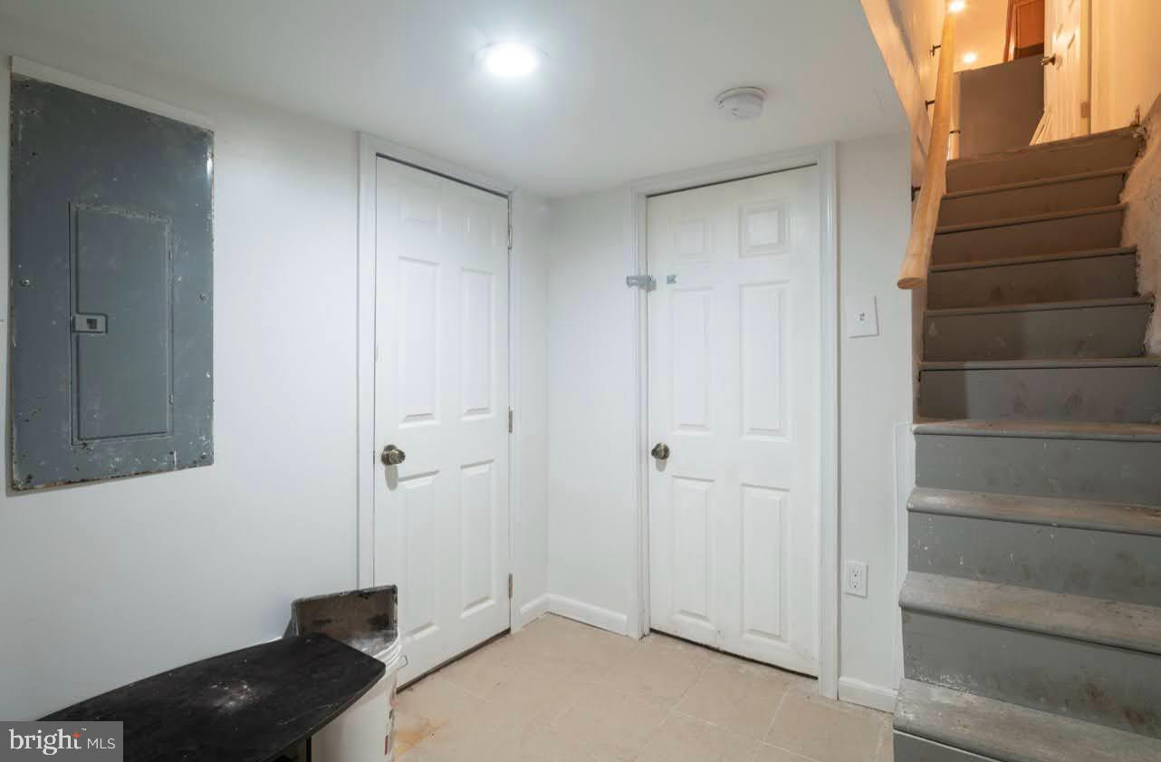 PHILADELPHIA (NORTHEAST) - Residential