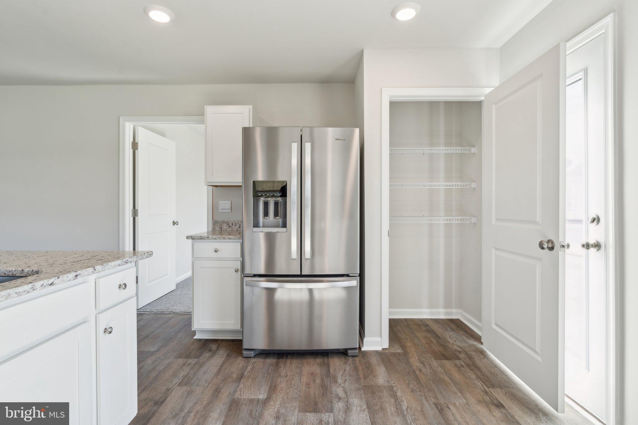 KINNAMON MEADOWS - Residential
