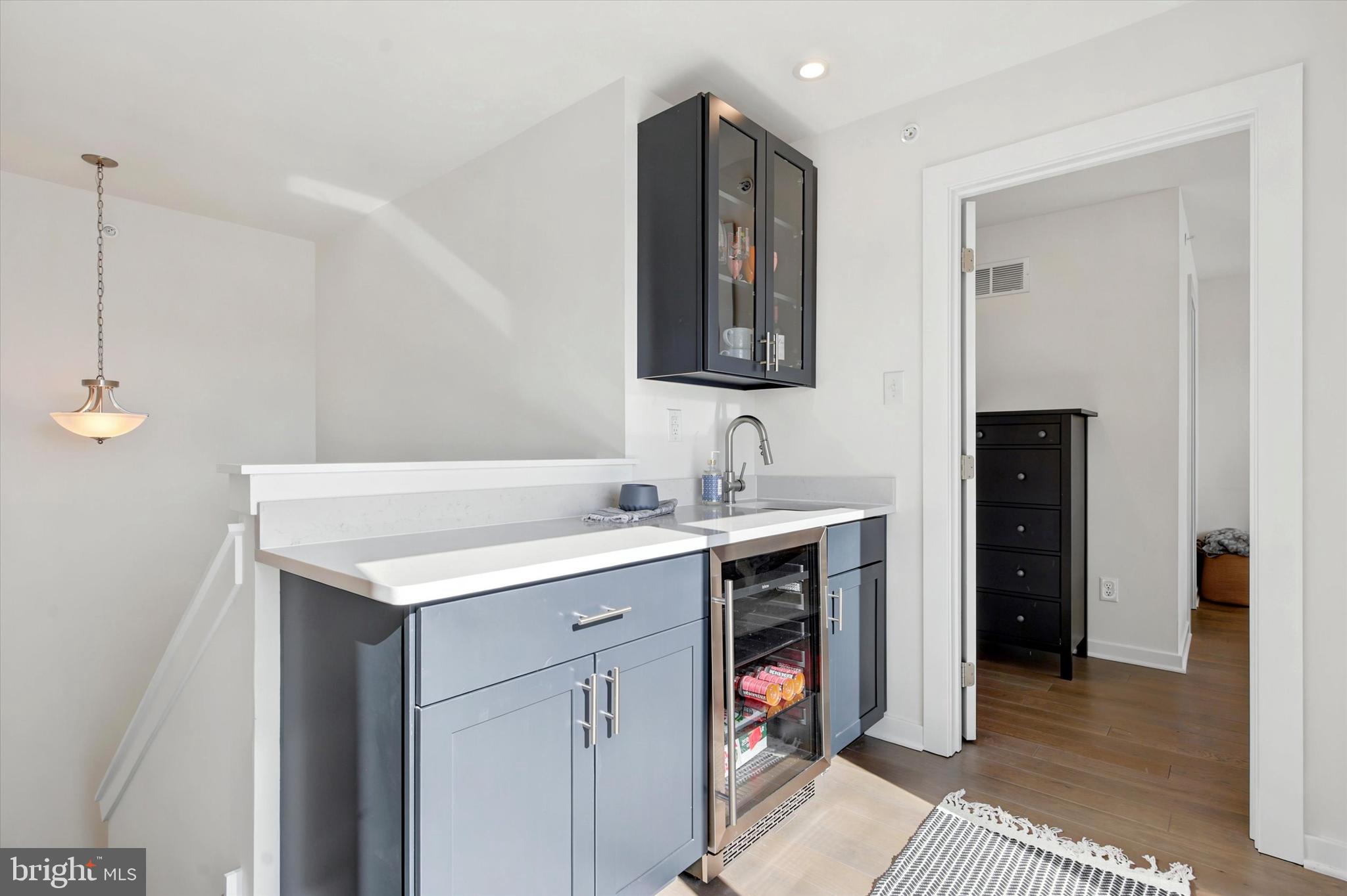 RIVER PLACE - Residential
