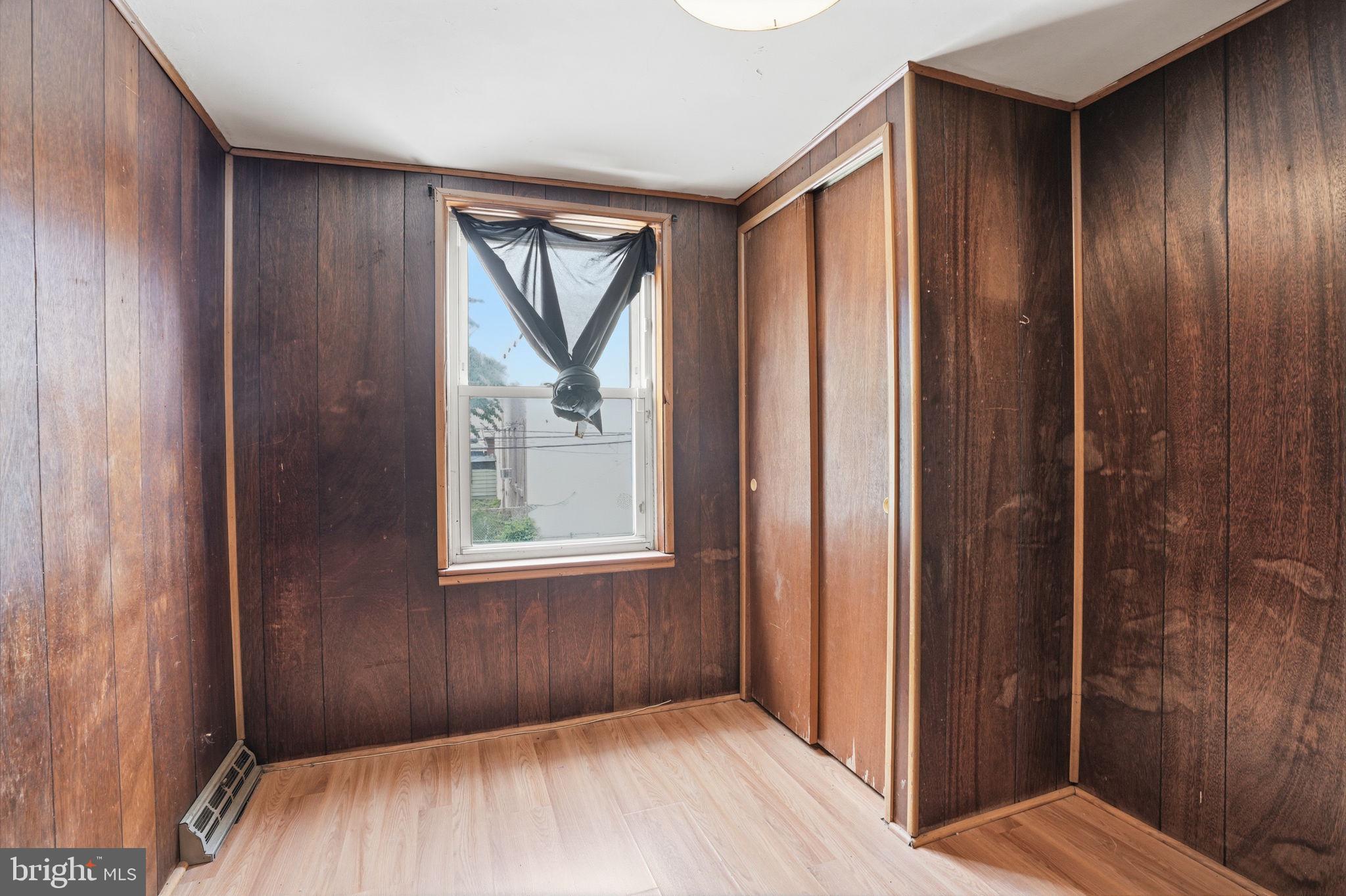 BRIDESBURG - Residential