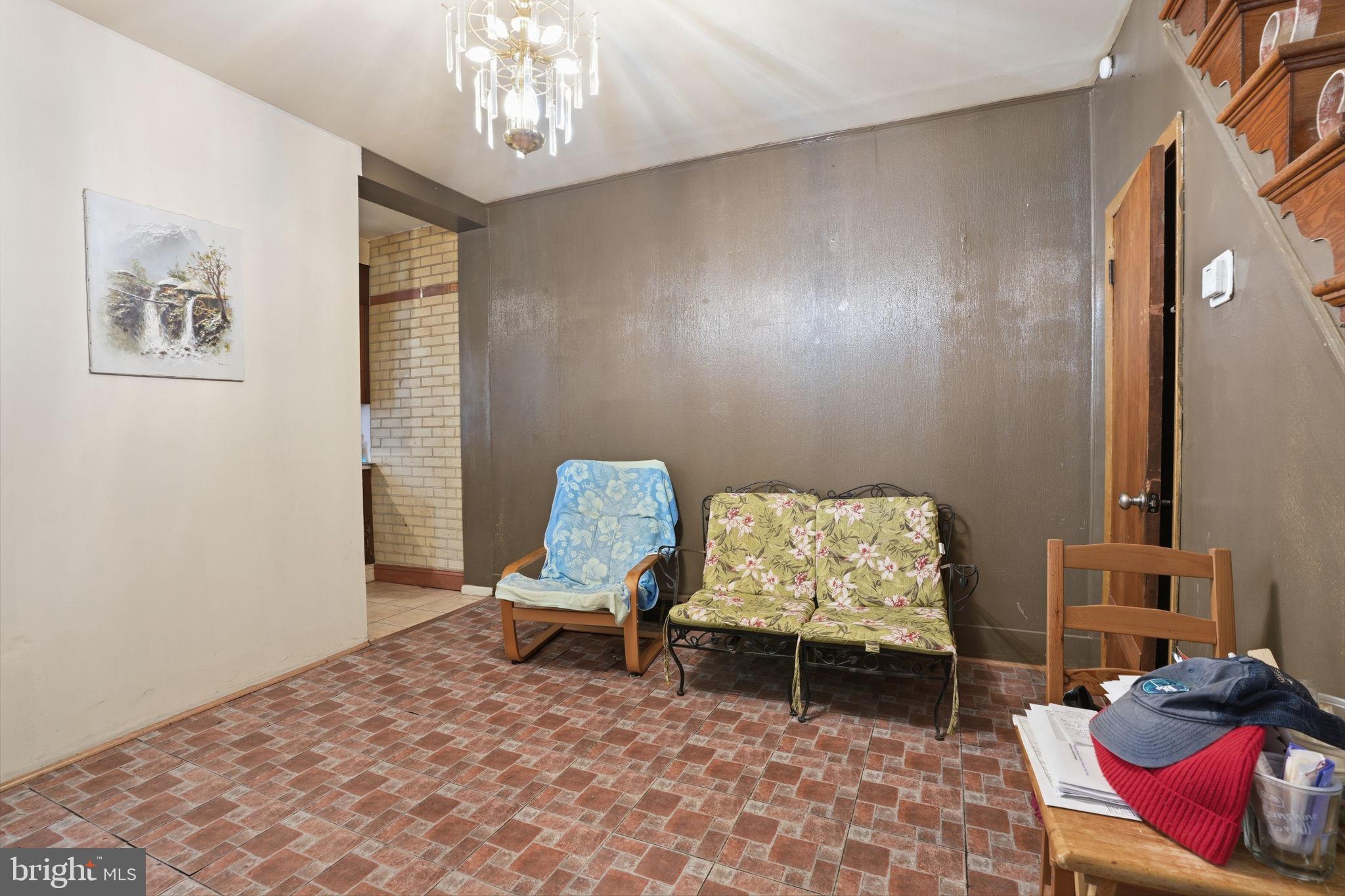 BRIDESBURG - Residential
