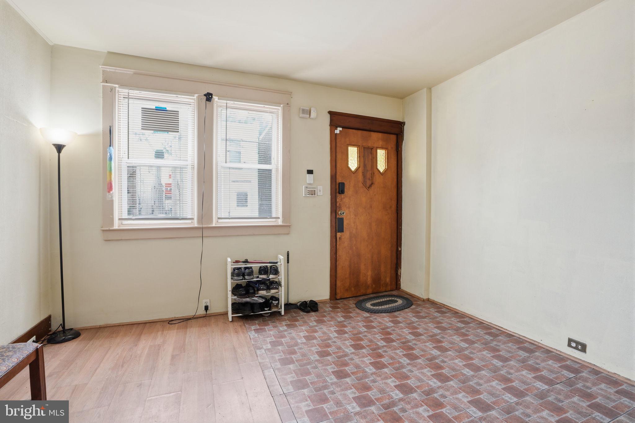 BRIDESBURG - Residential