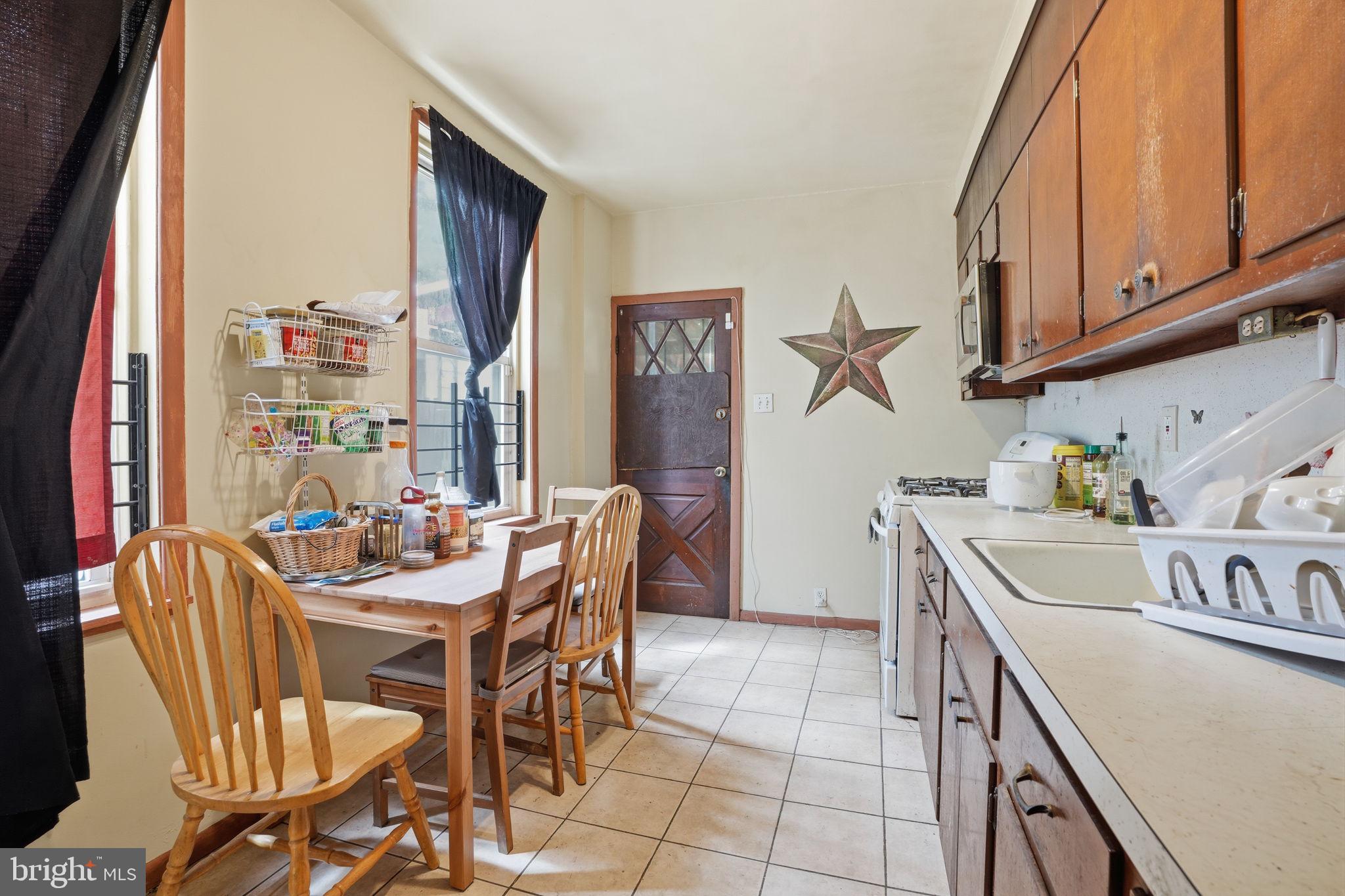 BRIDESBURG - Residential