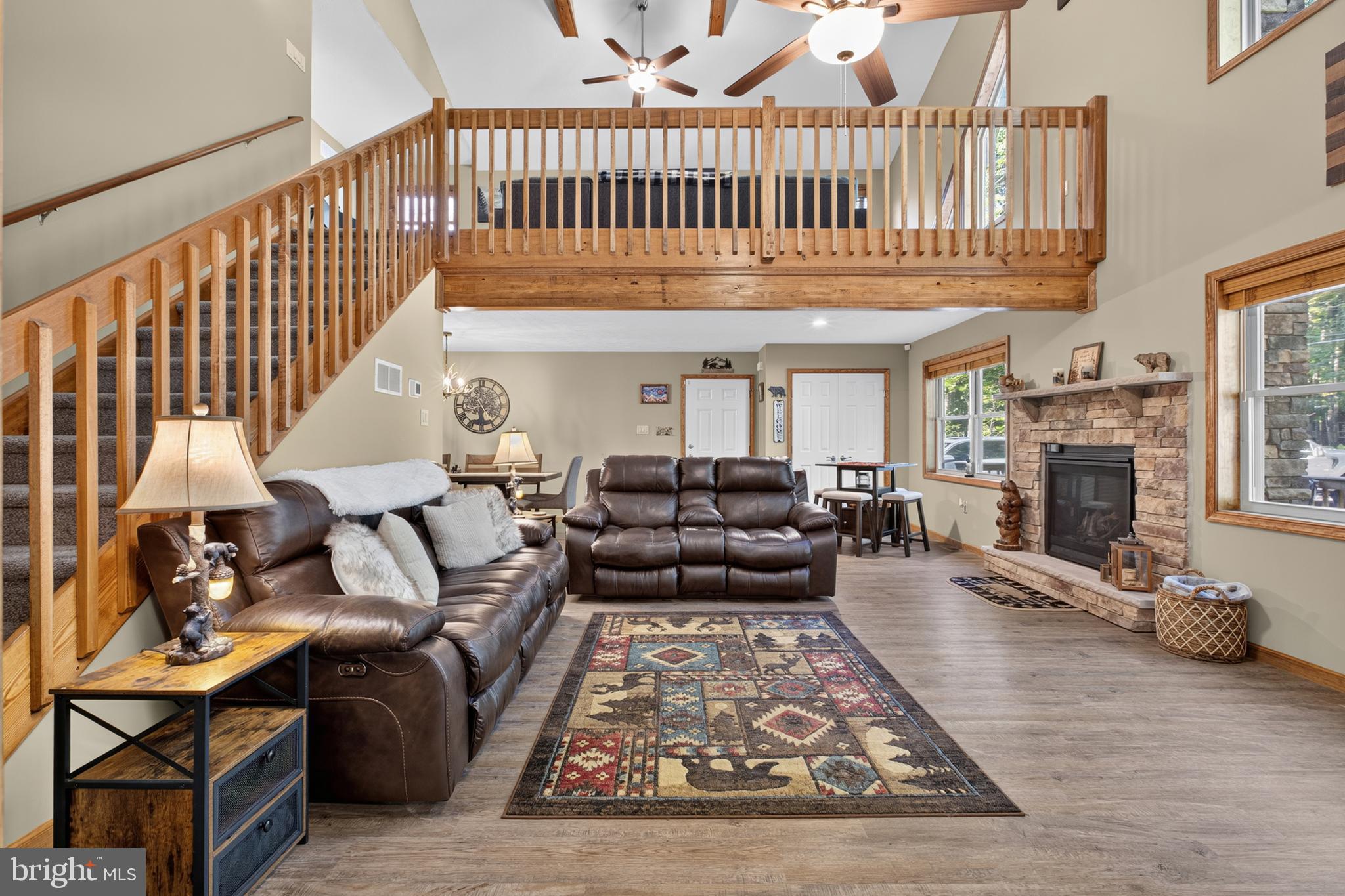 TOWAMENSING TRAILS - Residential