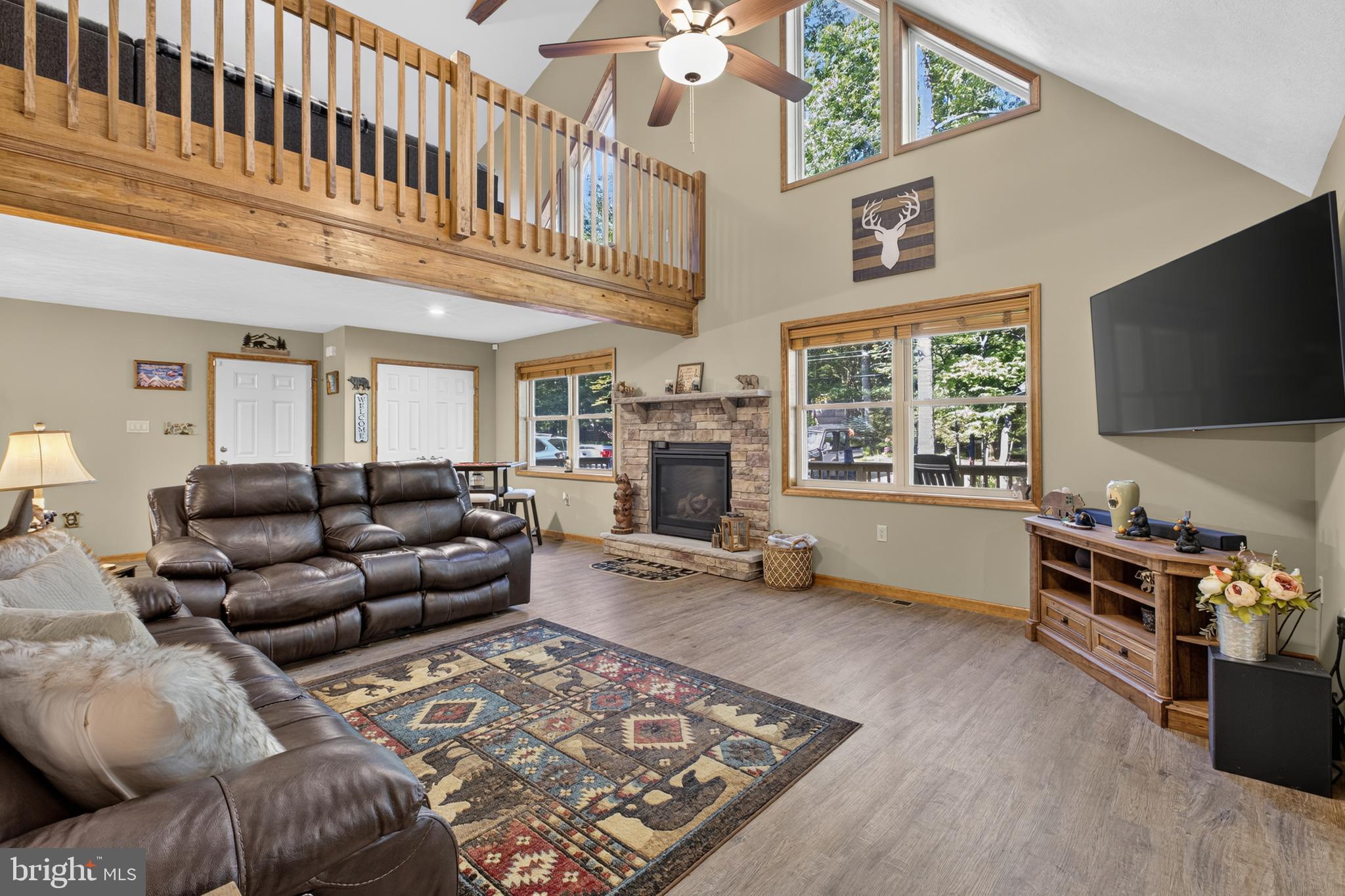 TOWAMENSING TRAILS - Residential