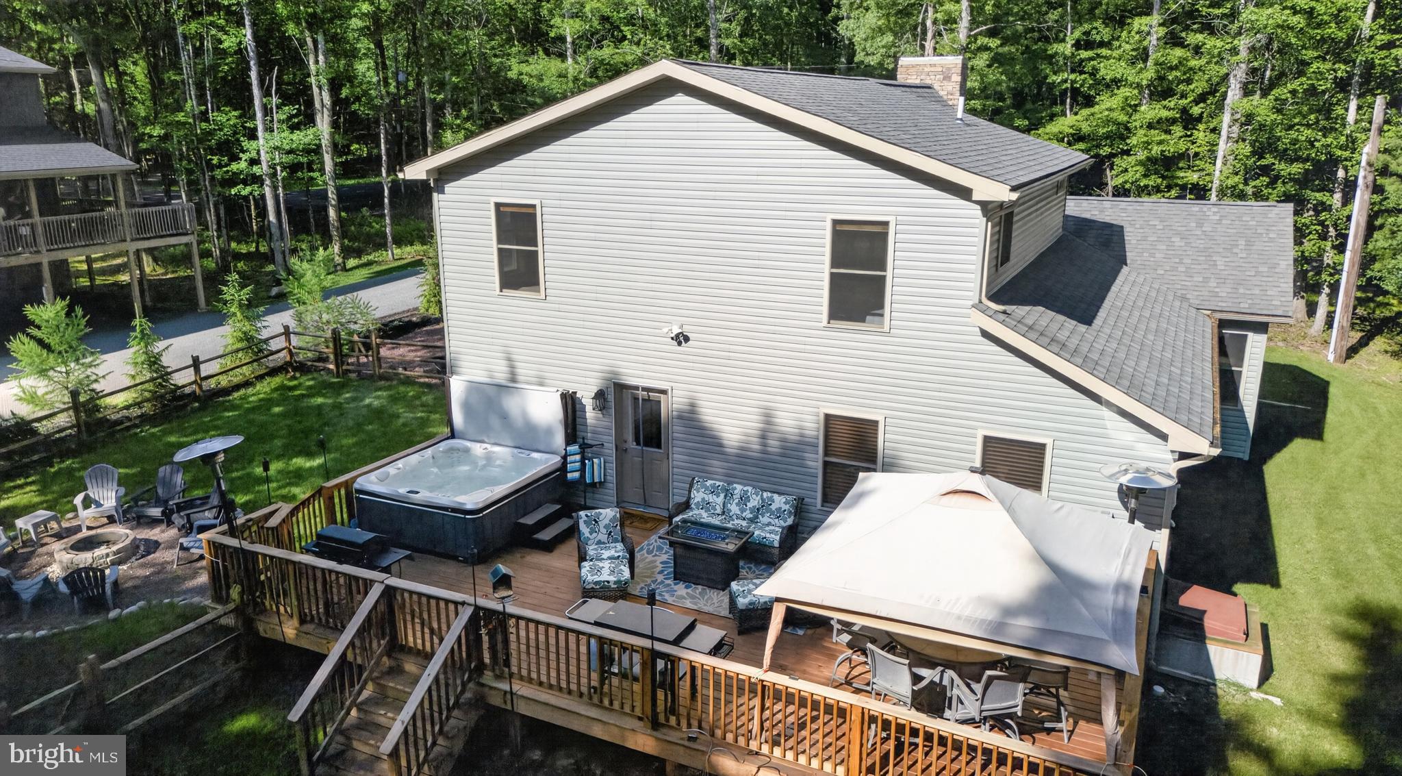 TOWAMENSING TRAILS - Residential